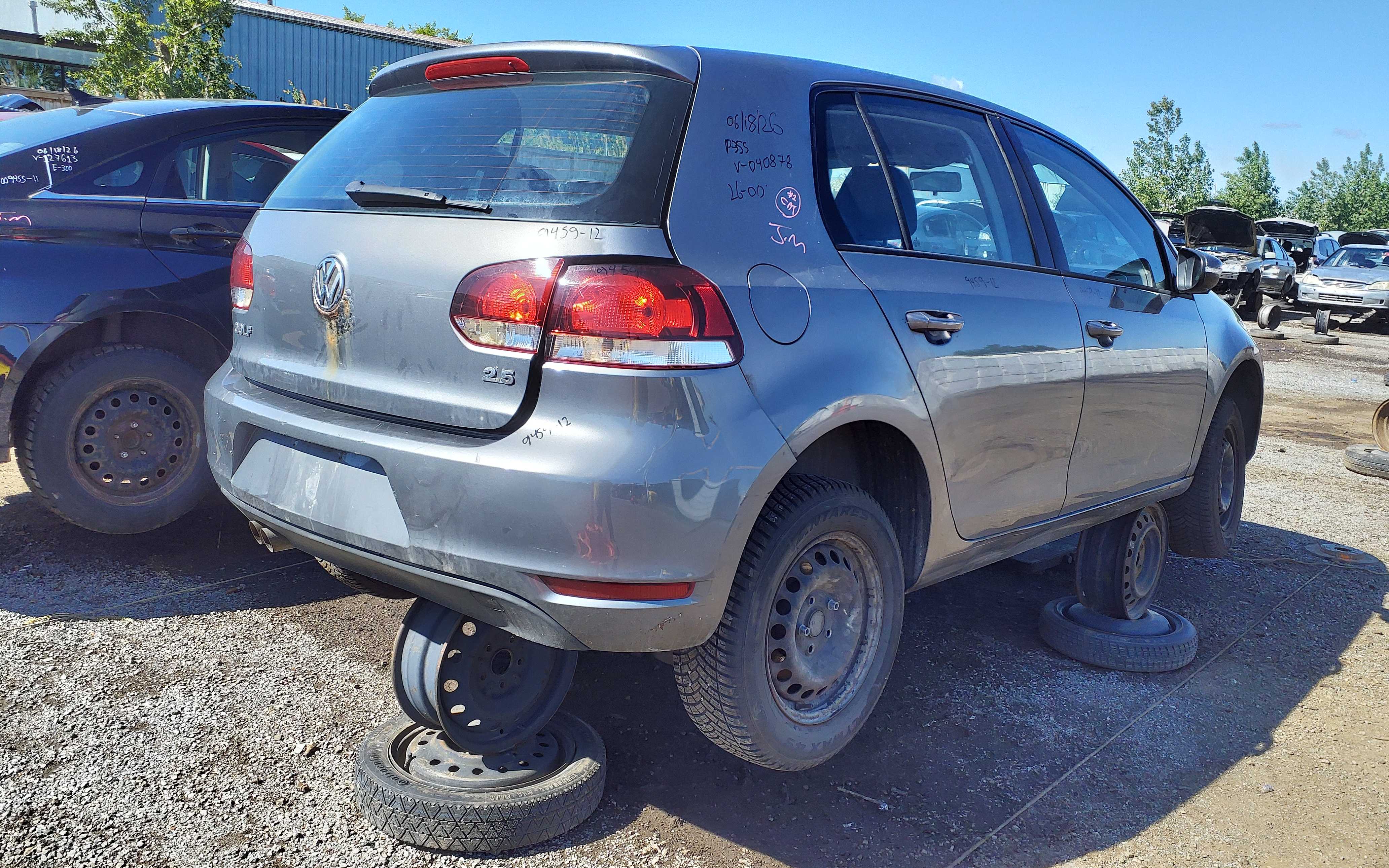 VOLKSWAGEN GOLF 2012