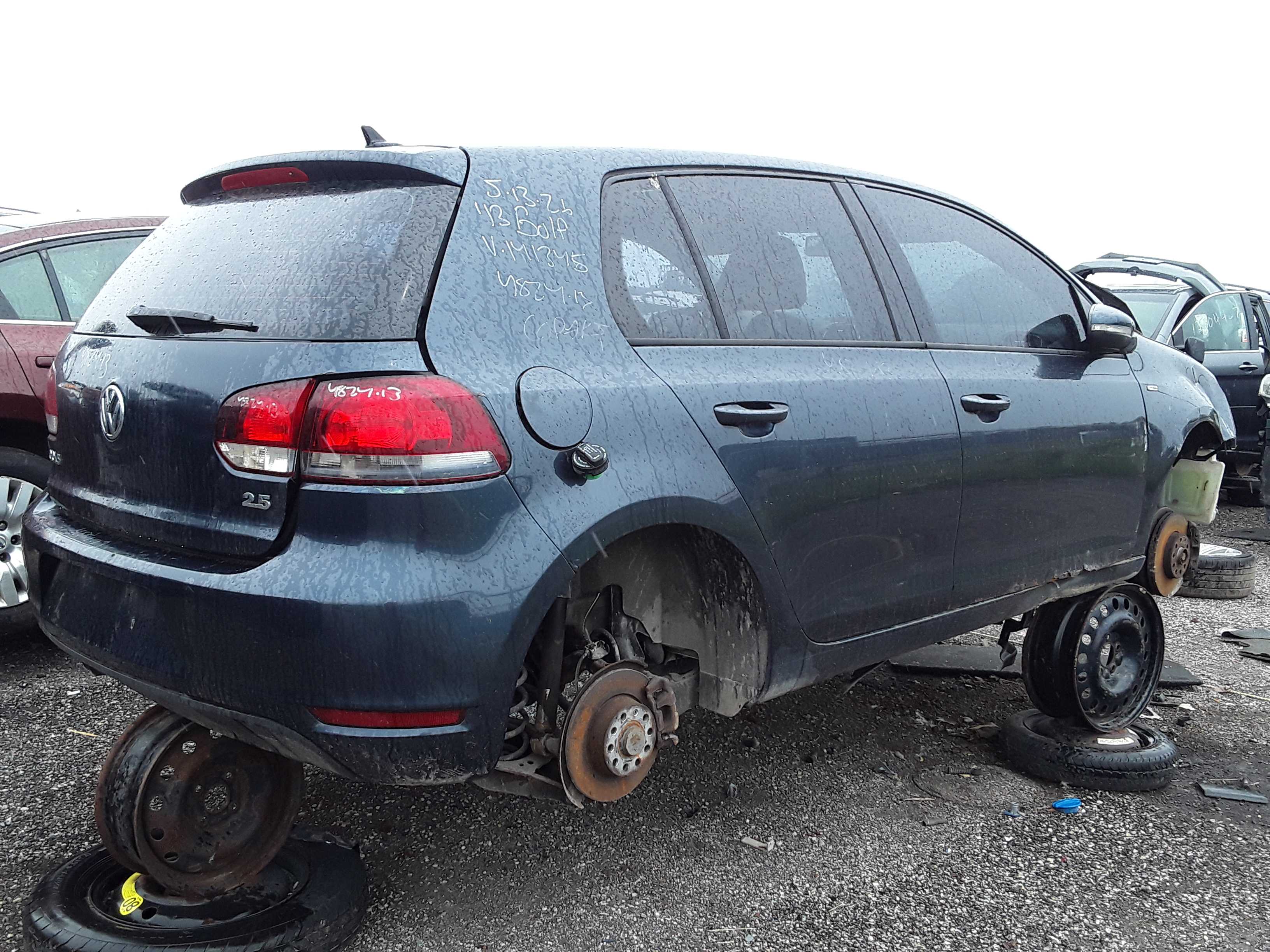 VOLKSWAGEN GOLF 2013
