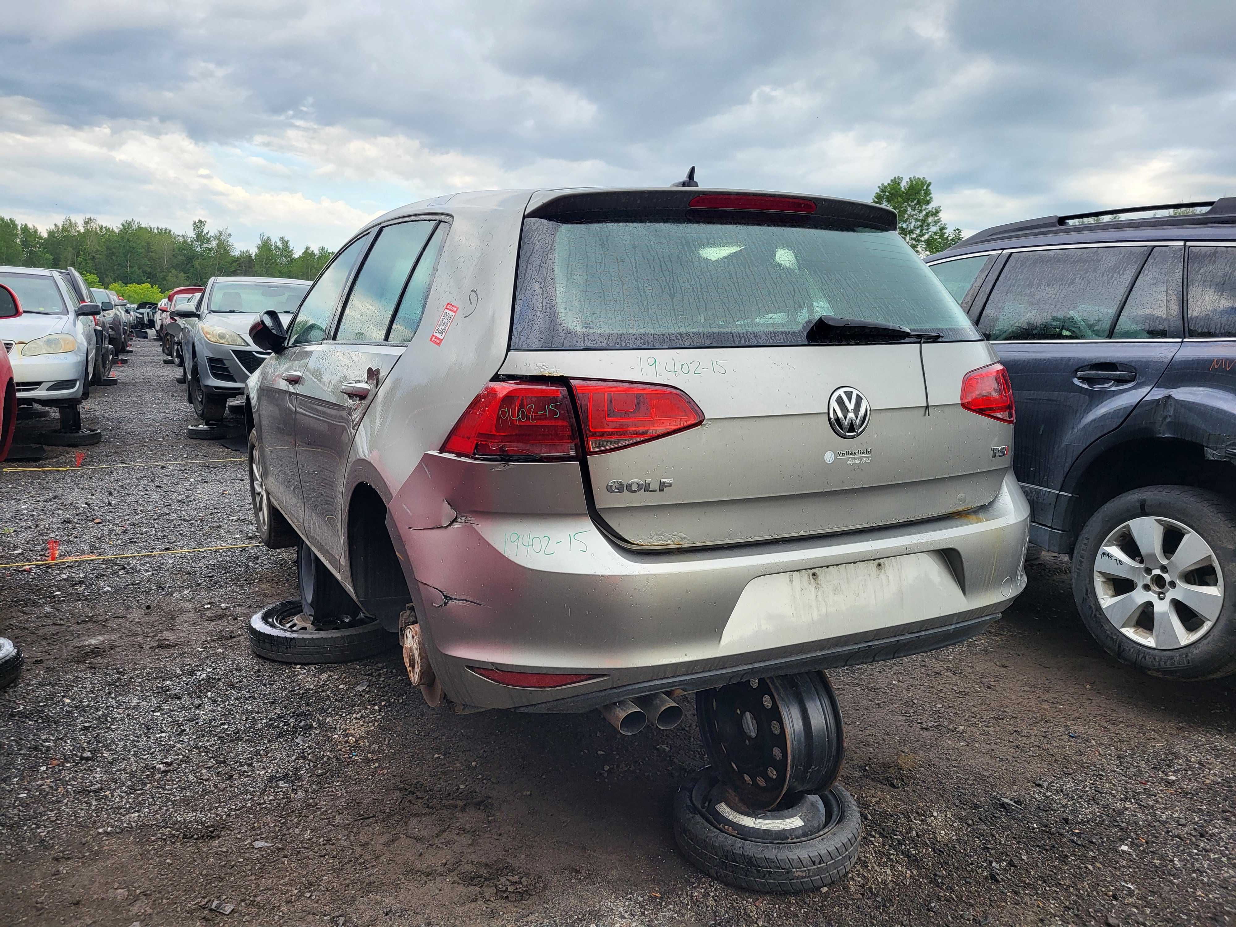 VOLKSWAGEN GOLF 2015