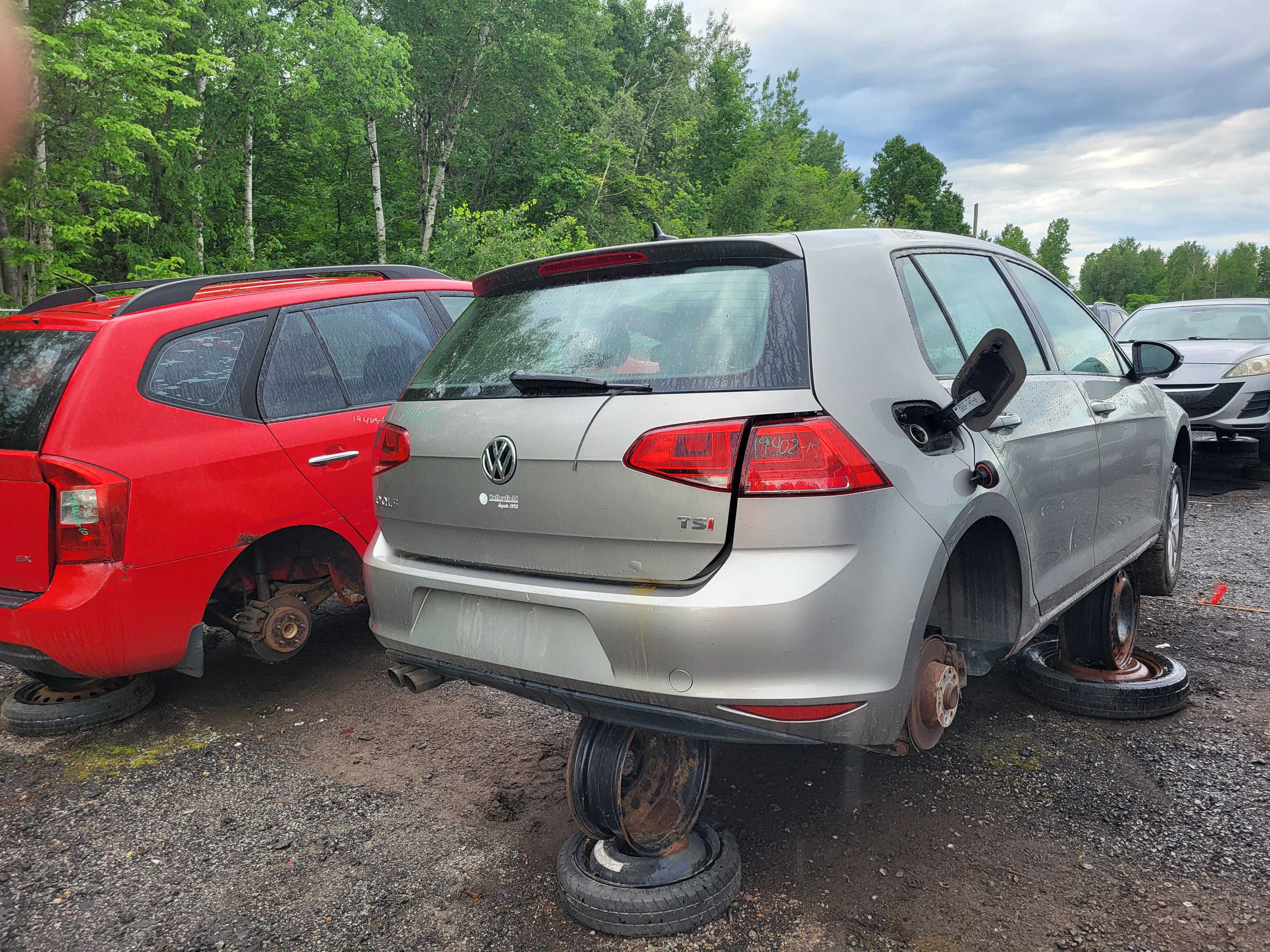 VOLKSWAGEN GOLF 2015