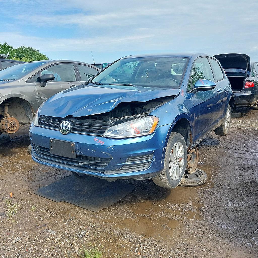 VOLKSWAGEN GOLF 2015