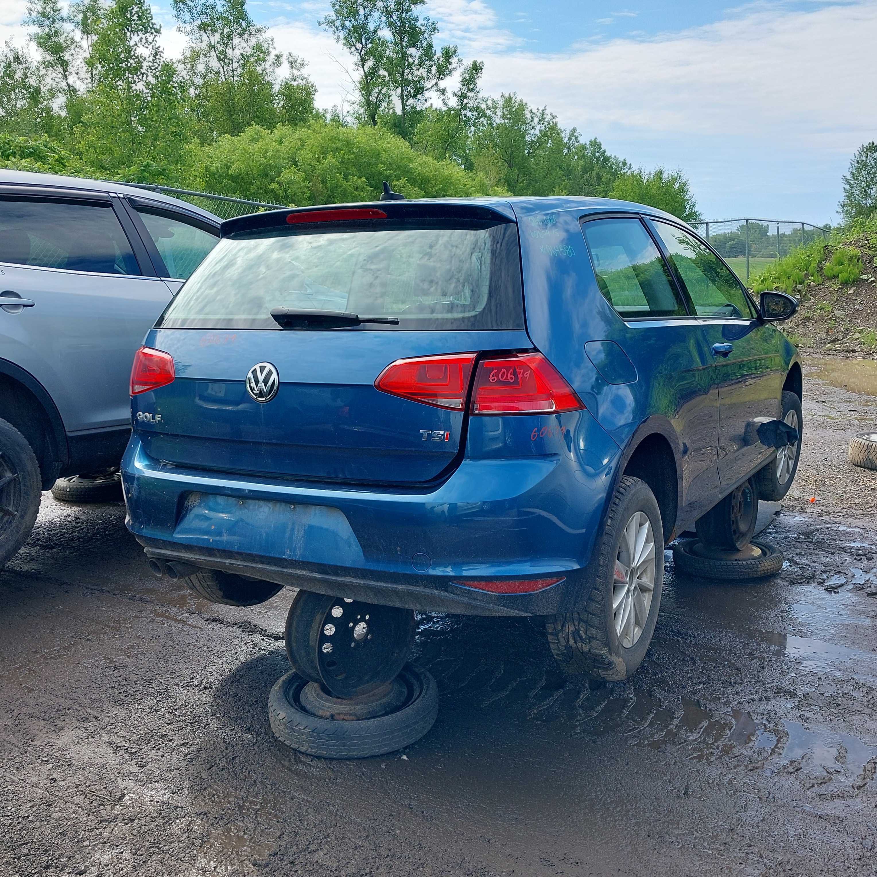 VOLKSWAGEN GOLF 2015