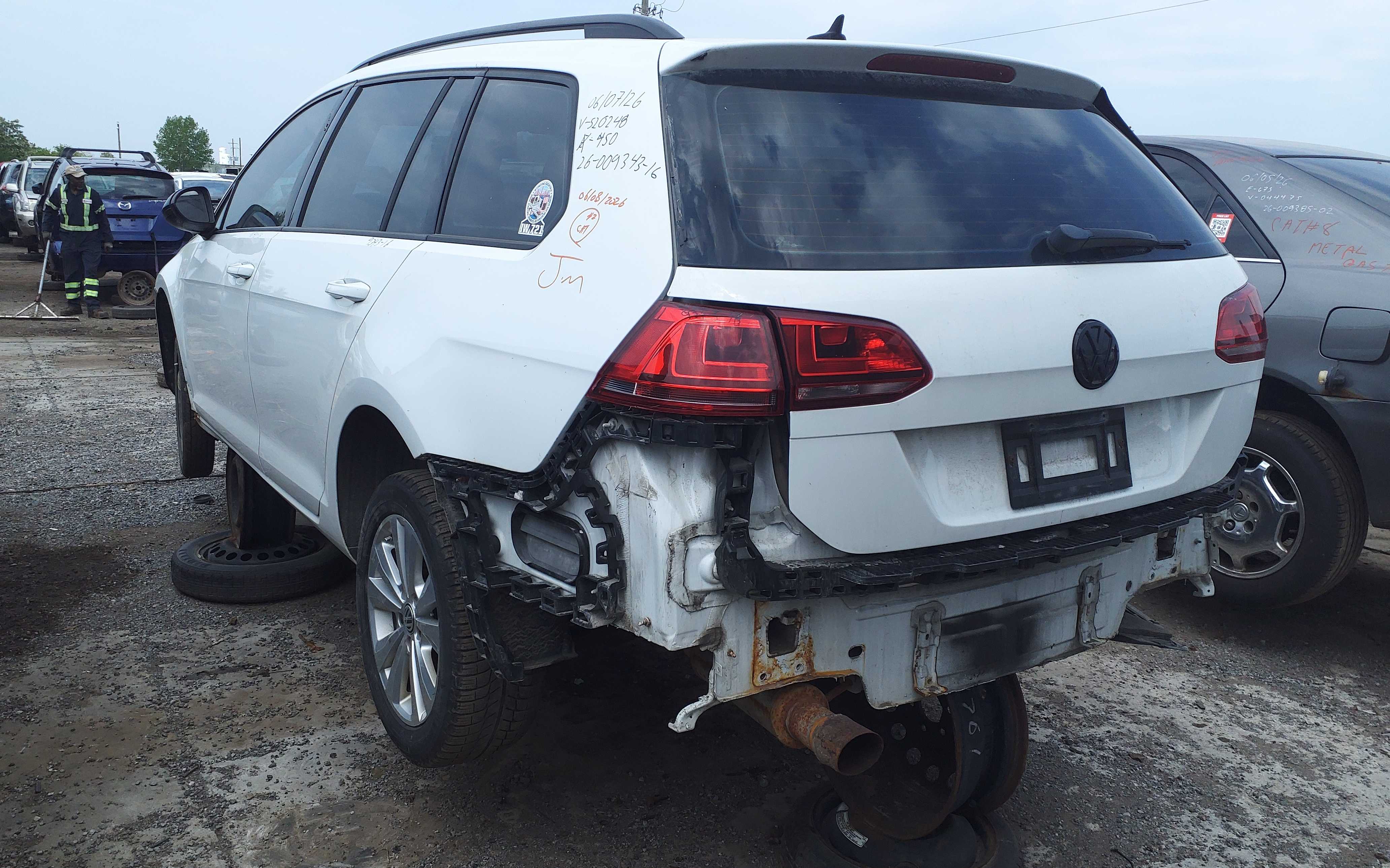 VOLKSWAGEN GOLF 2016