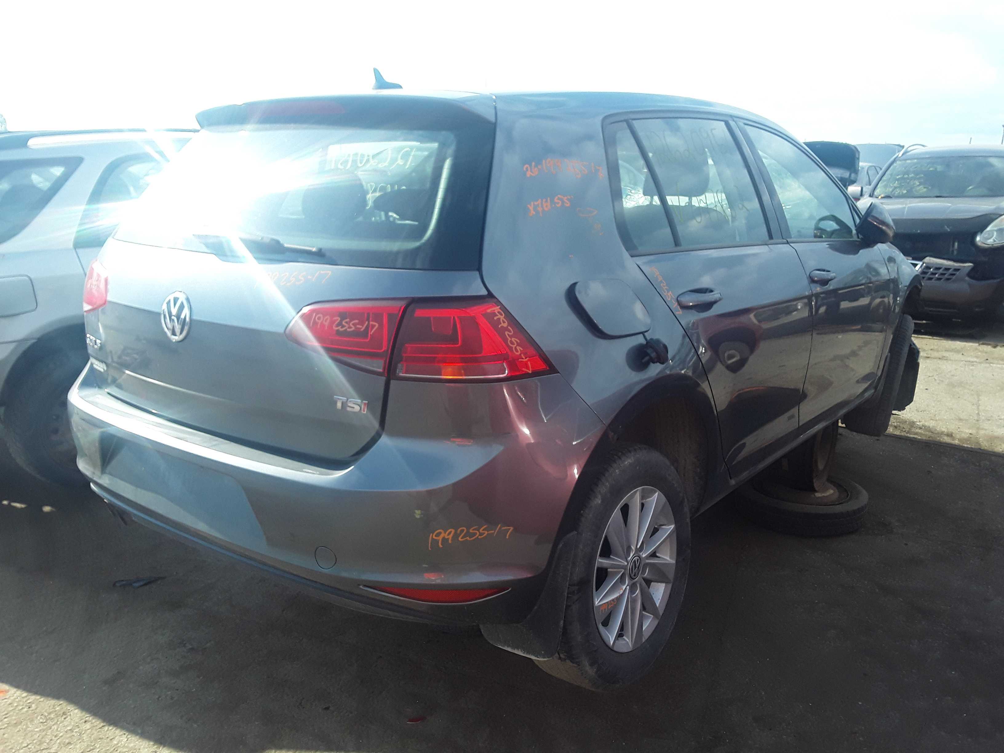 VOLKSWAGEN GOLF 2017