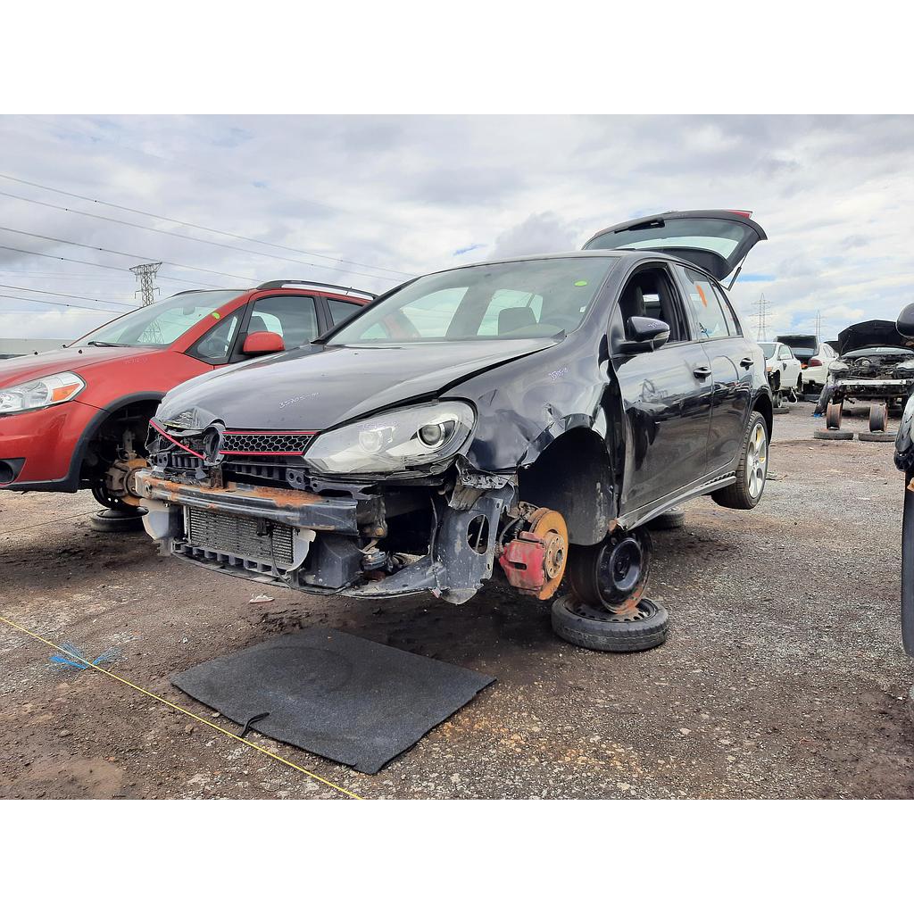 VOLKSWAGEN GTI 2010
