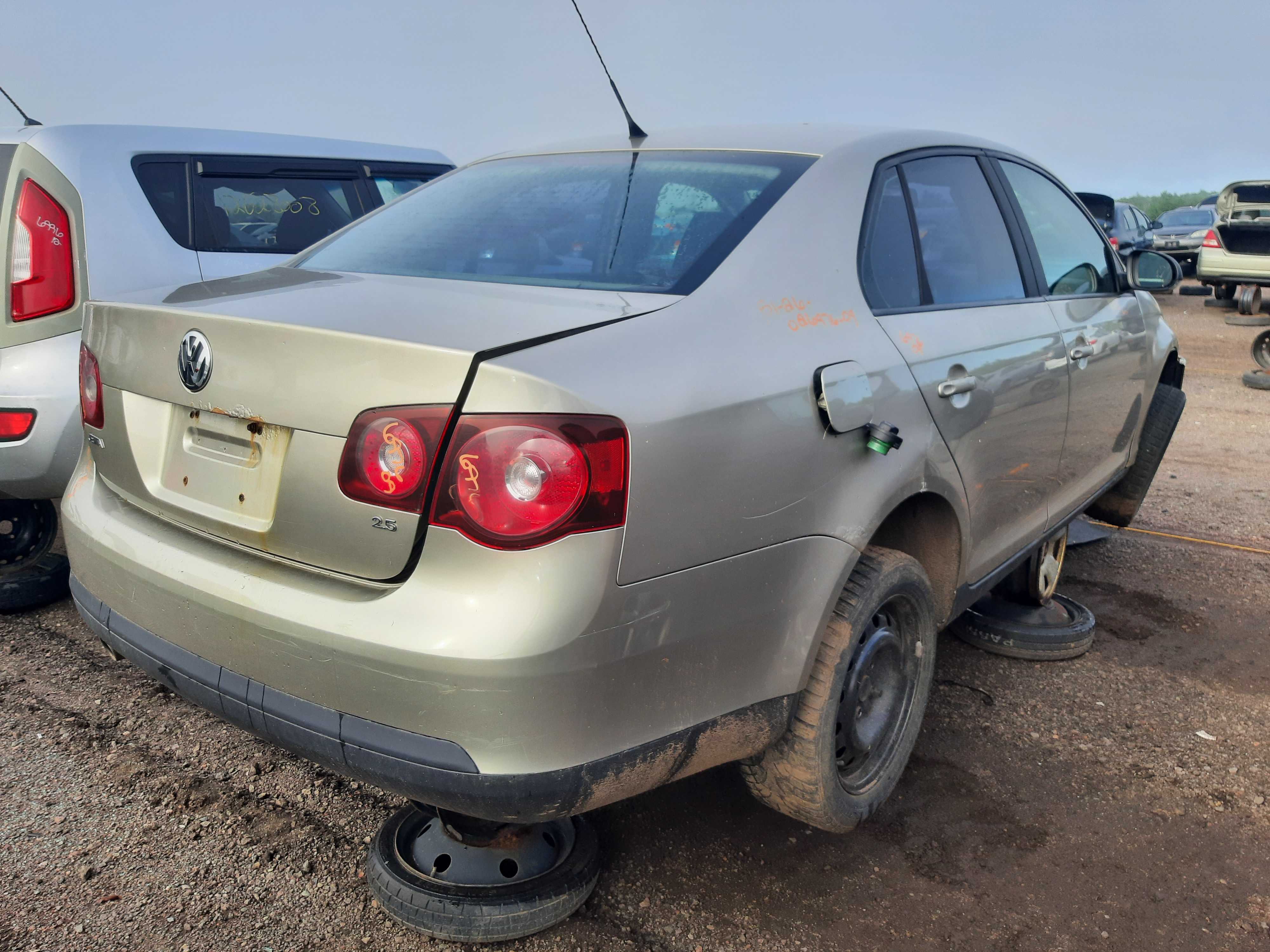 VOLKSWAGEN JETTA 2009