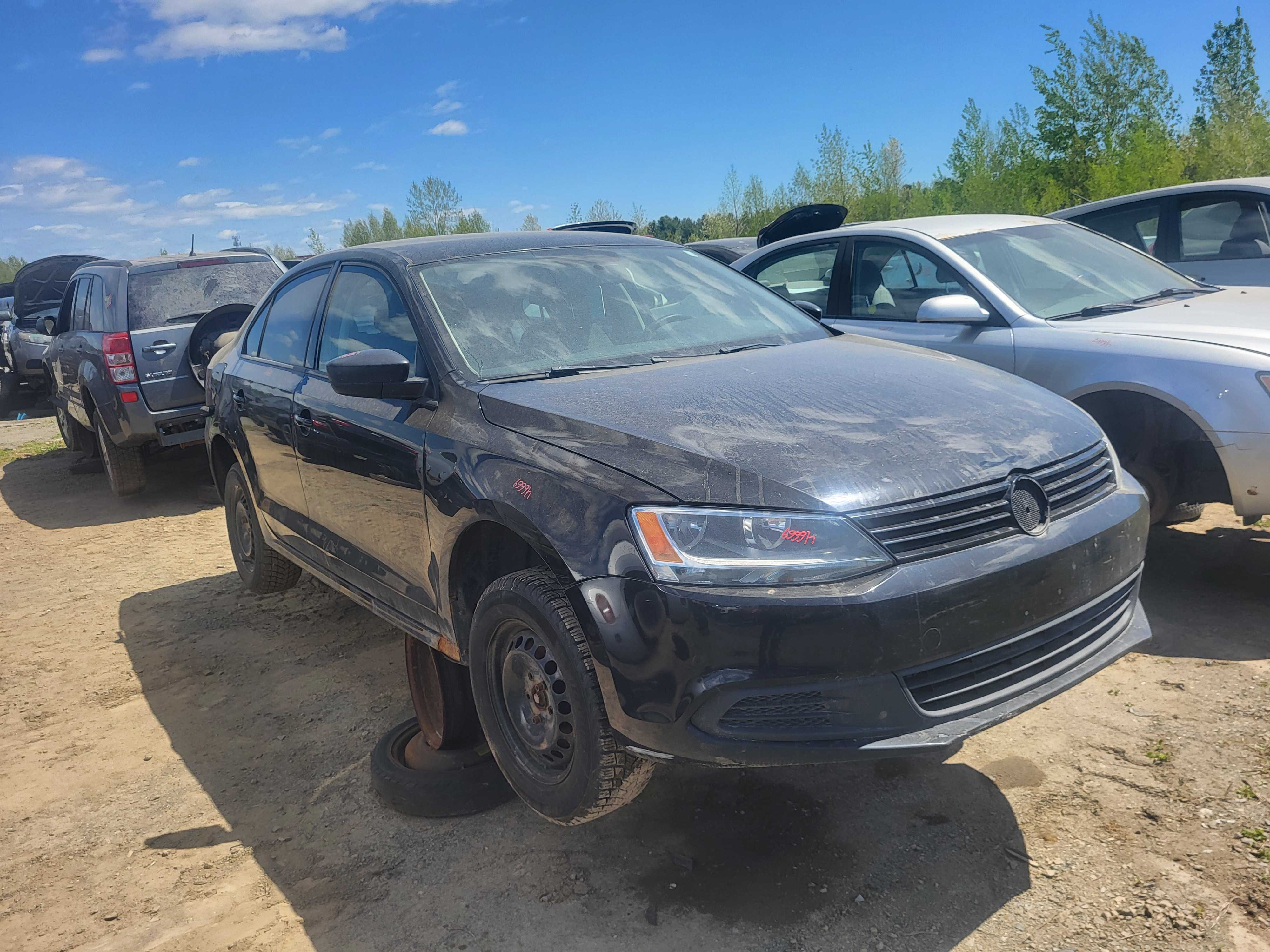 VOLKSWAGEN JETTA 2011