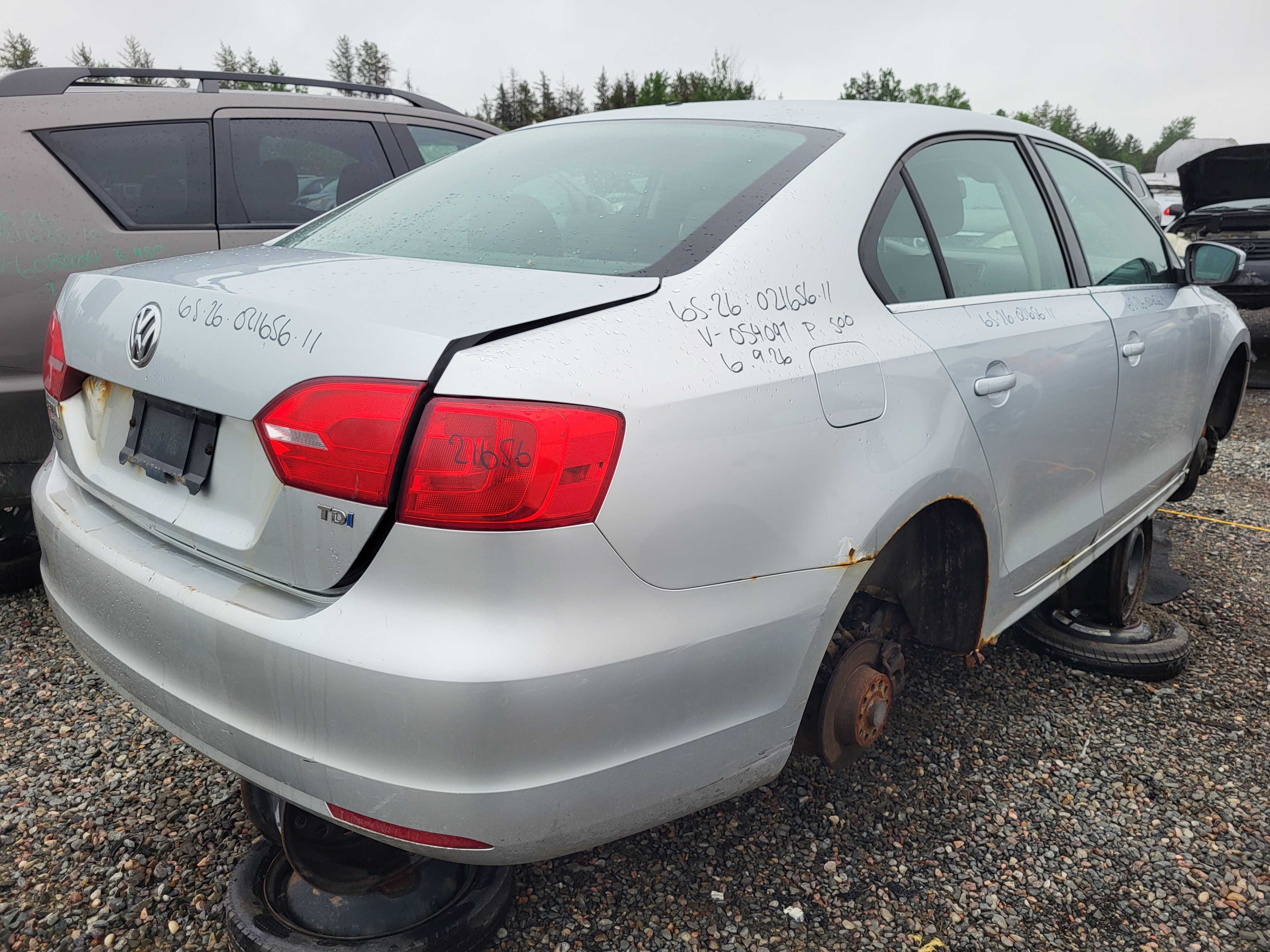 VOLKSWAGEN JETTA 2011