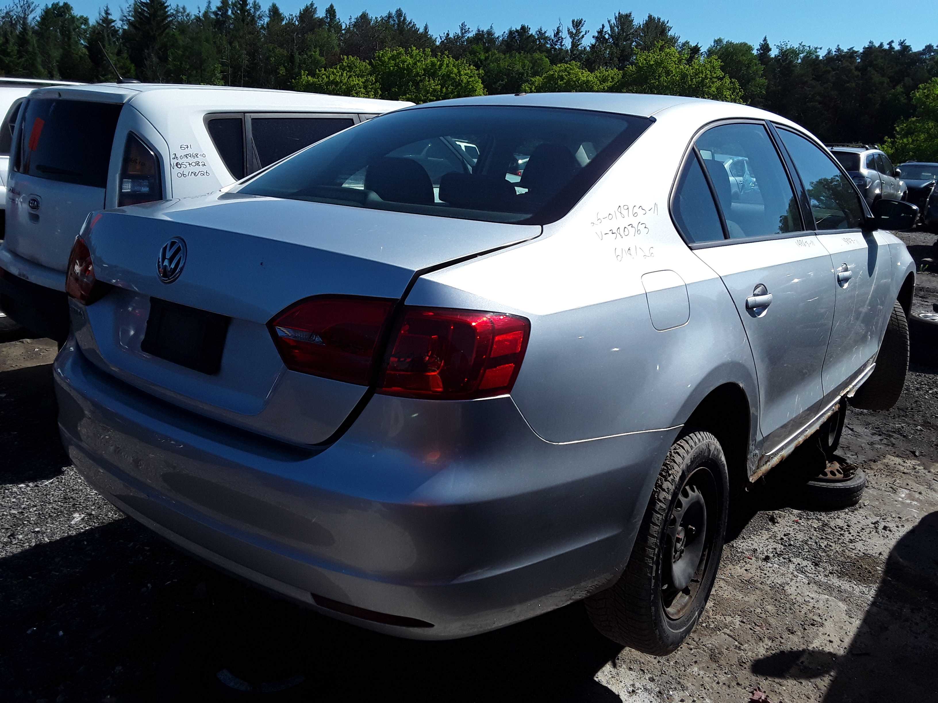 VOLKSWAGEN JETTA 2011