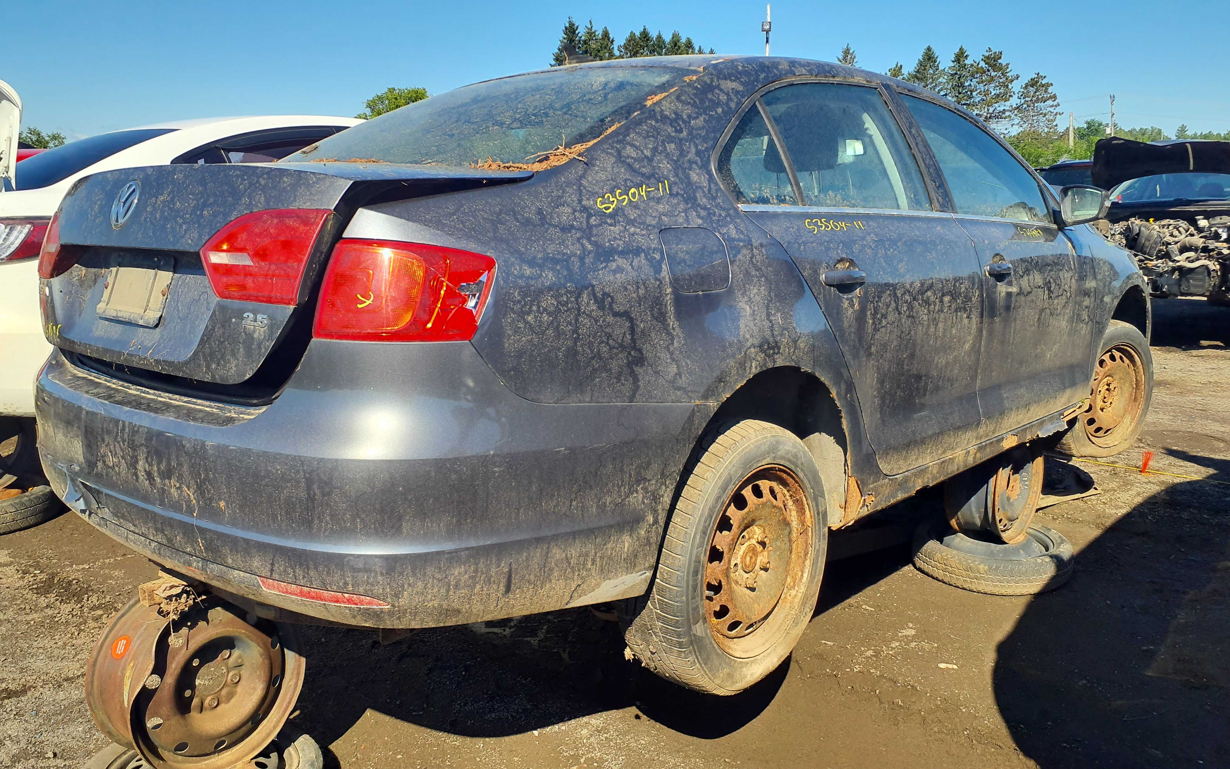 VOLKSWAGEN JETTA 2011