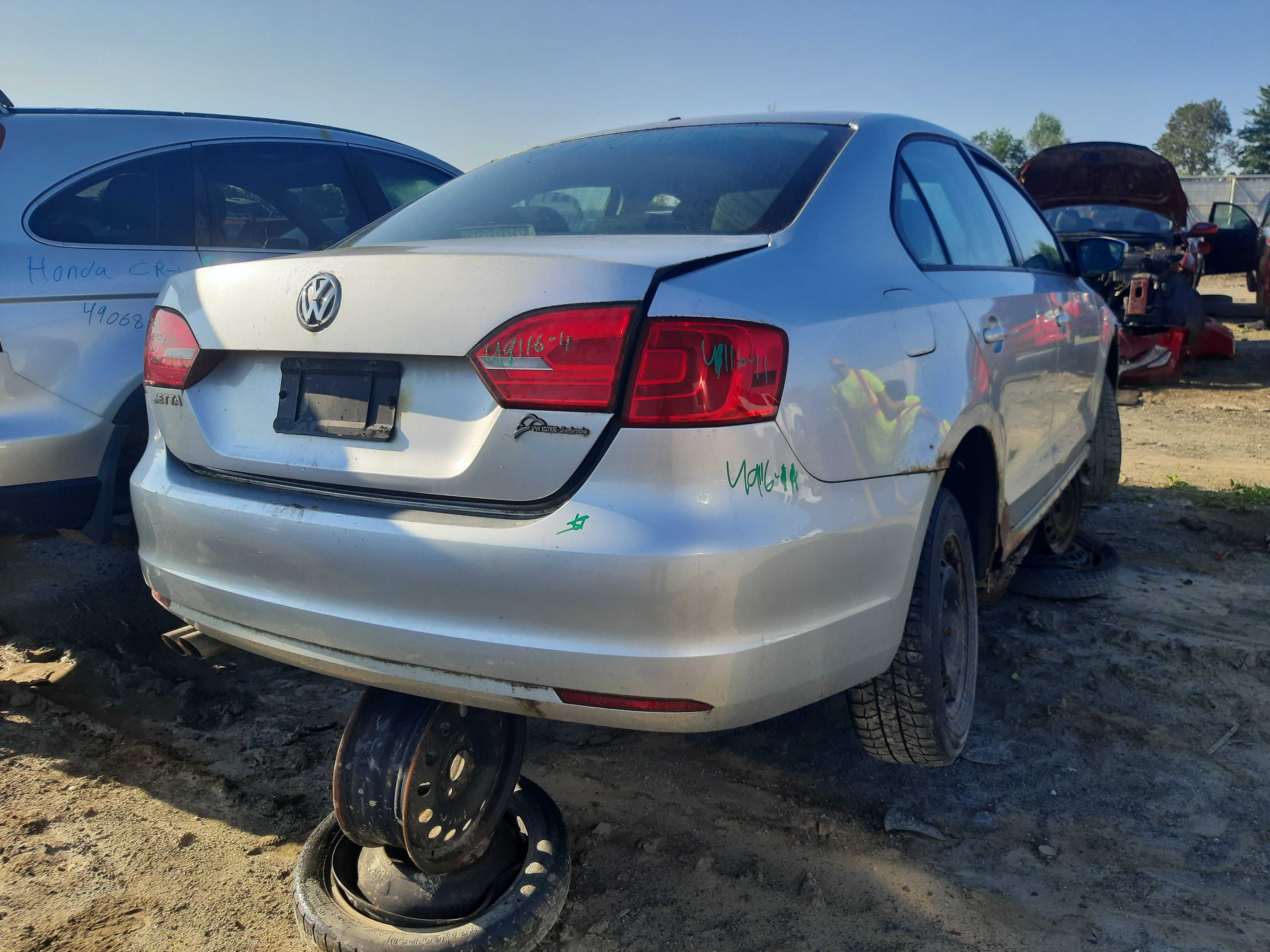 VOLKSWAGEN JETTA 2011