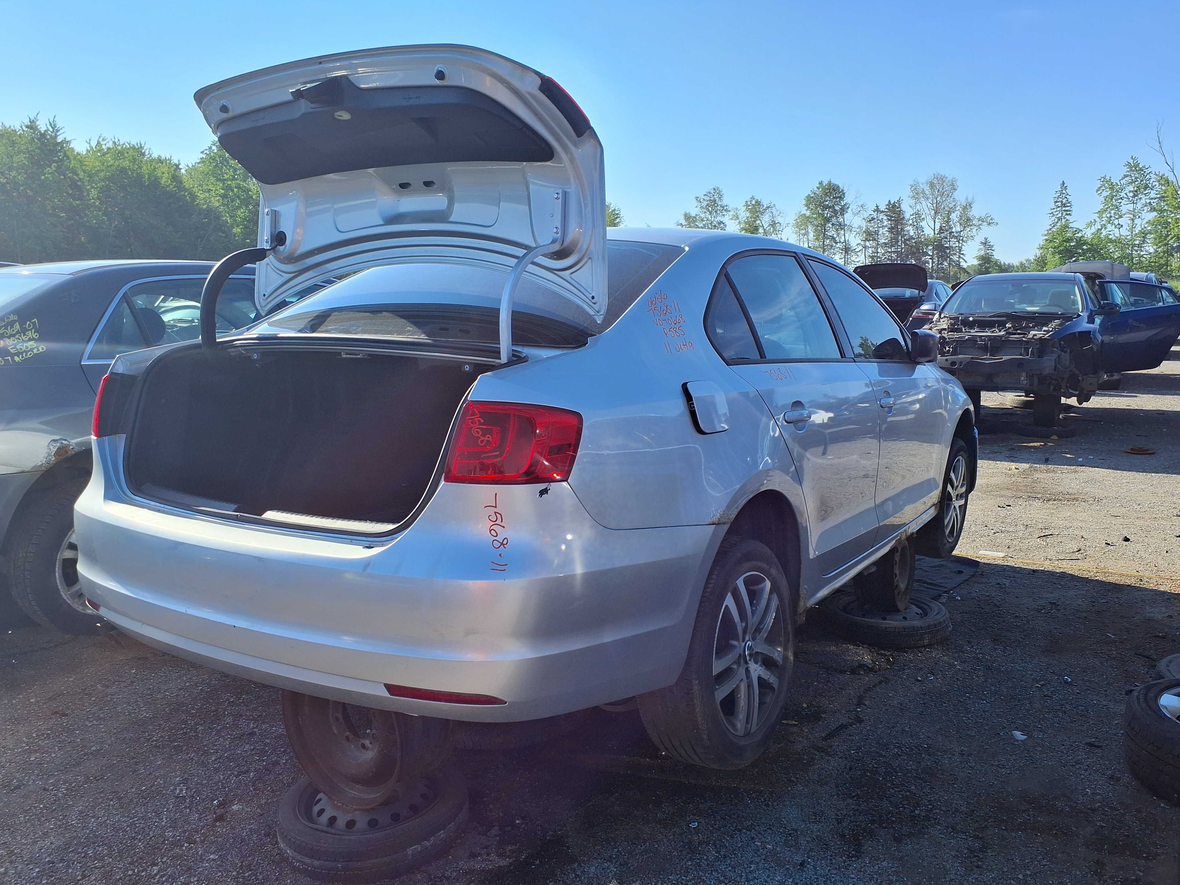 VOLKSWAGEN JETTA 2011