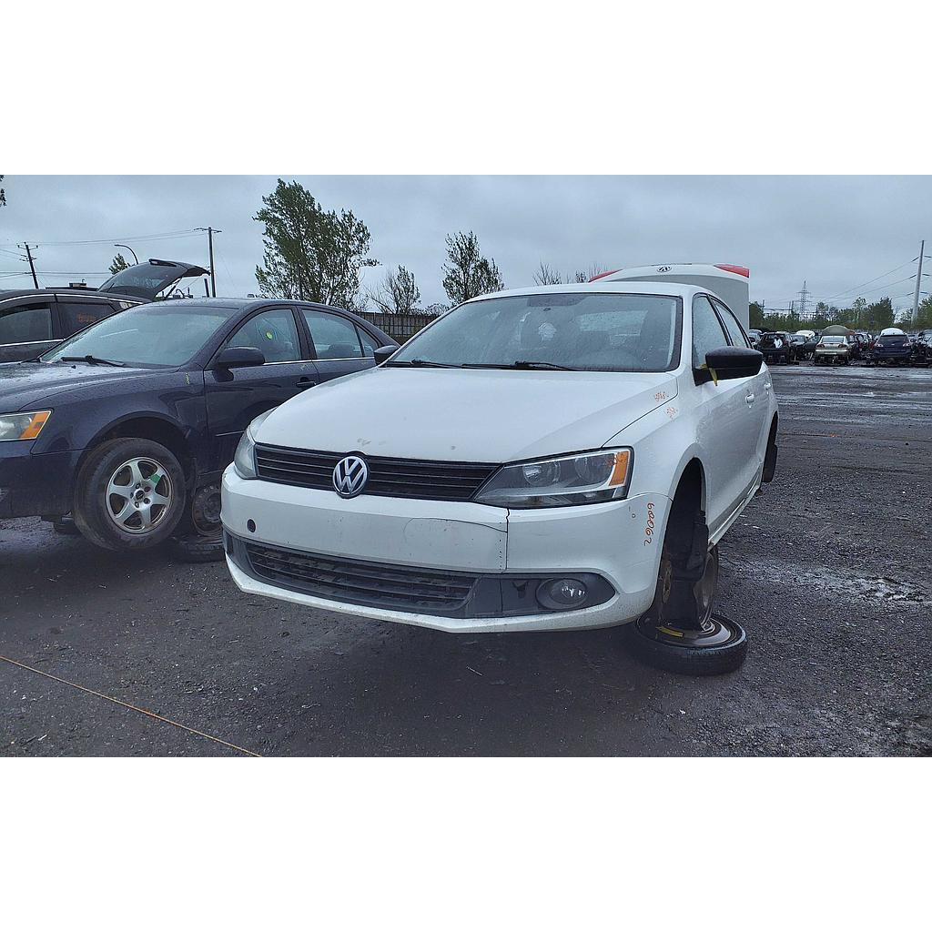 VOLKSWAGEN JETTA 2013