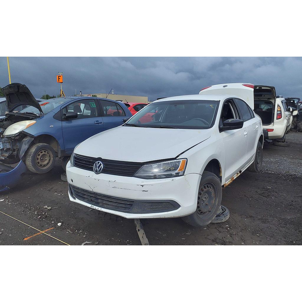 VOLKSWAGEN JETTA 2013