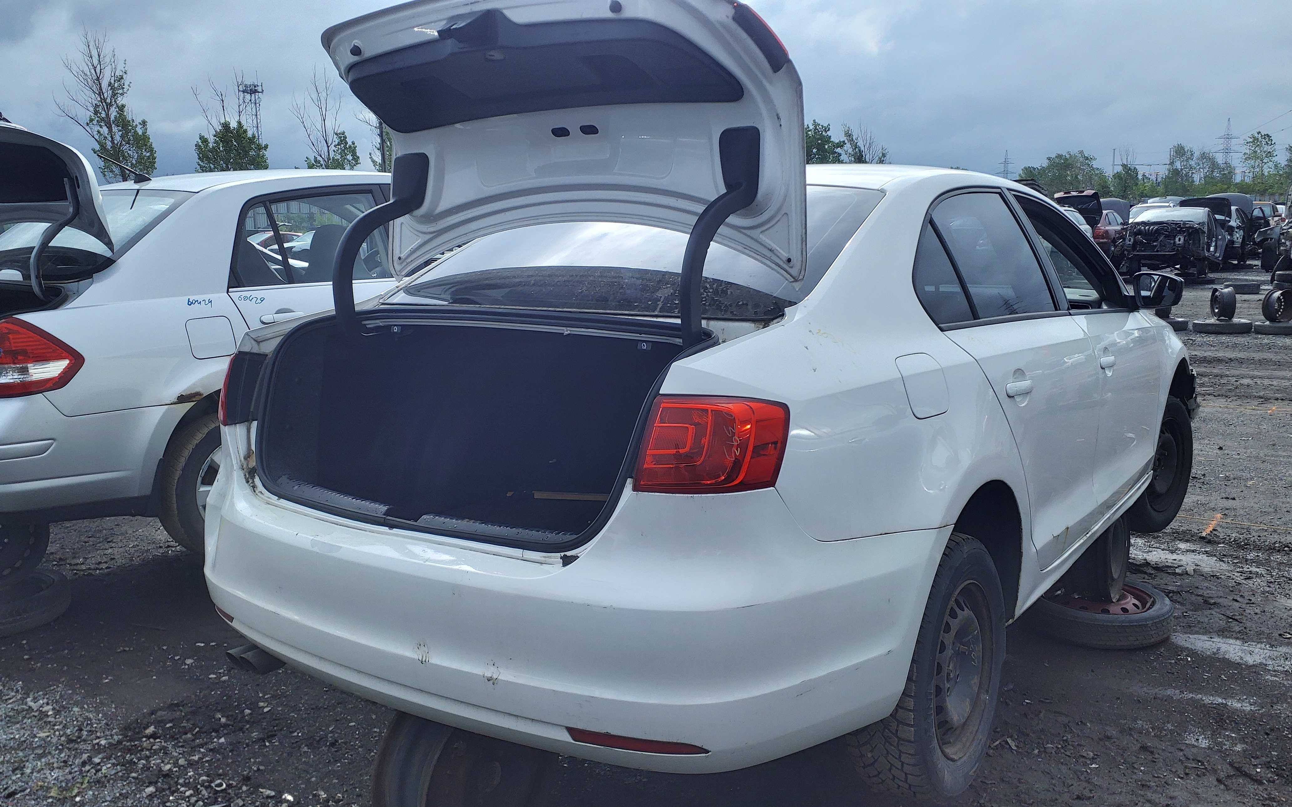 VOLKSWAGEN JETTA 2013