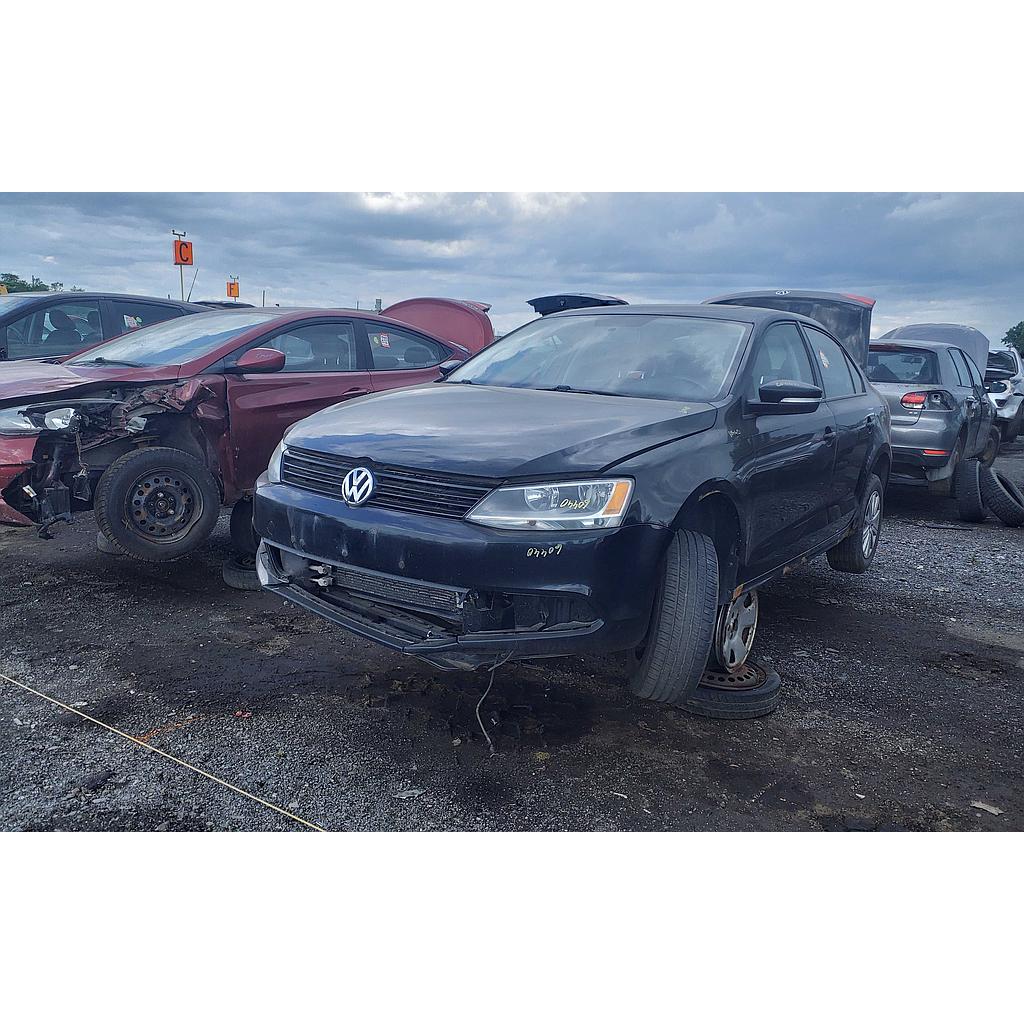 VOLKSWAGEN JETTA 2013