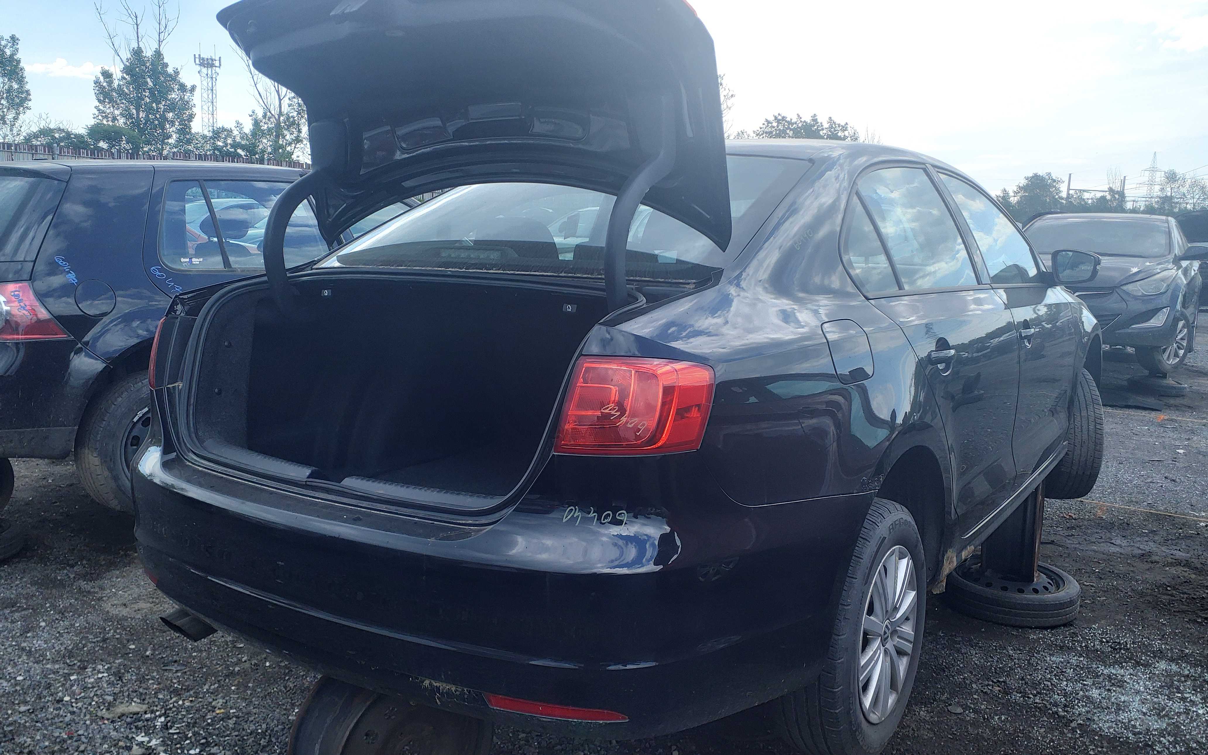 VOLKSWAGEN JETTA 2013