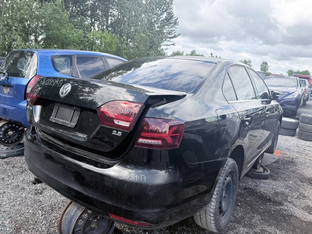 VOLKSWAGEN JETTA 2013