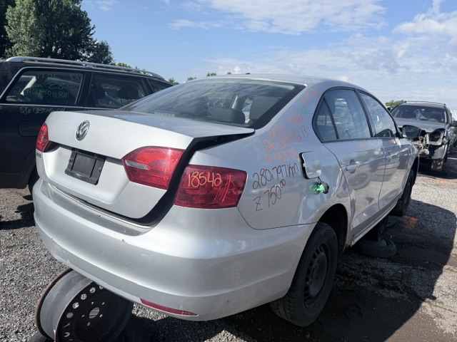 VOLKSWAGEN JETTA 2013