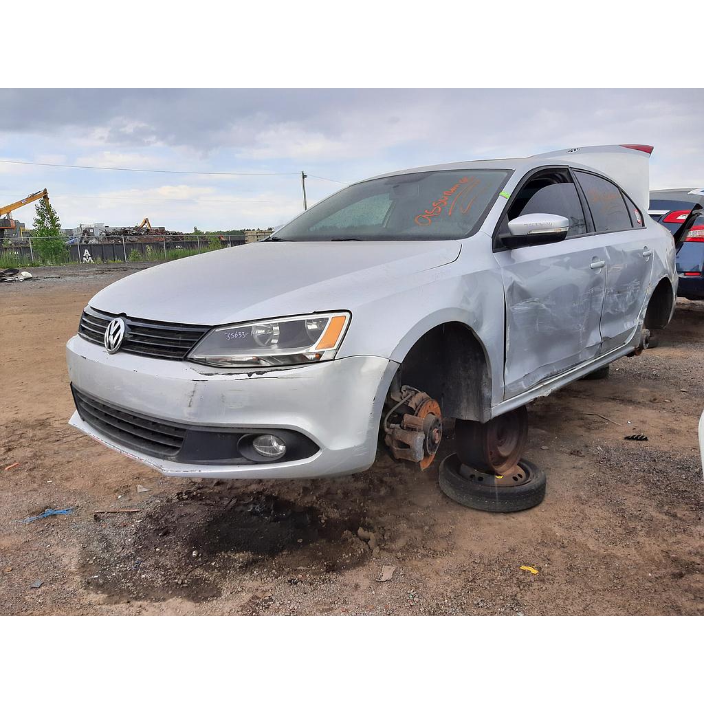 VOLKSWAGEN JETTA 2014