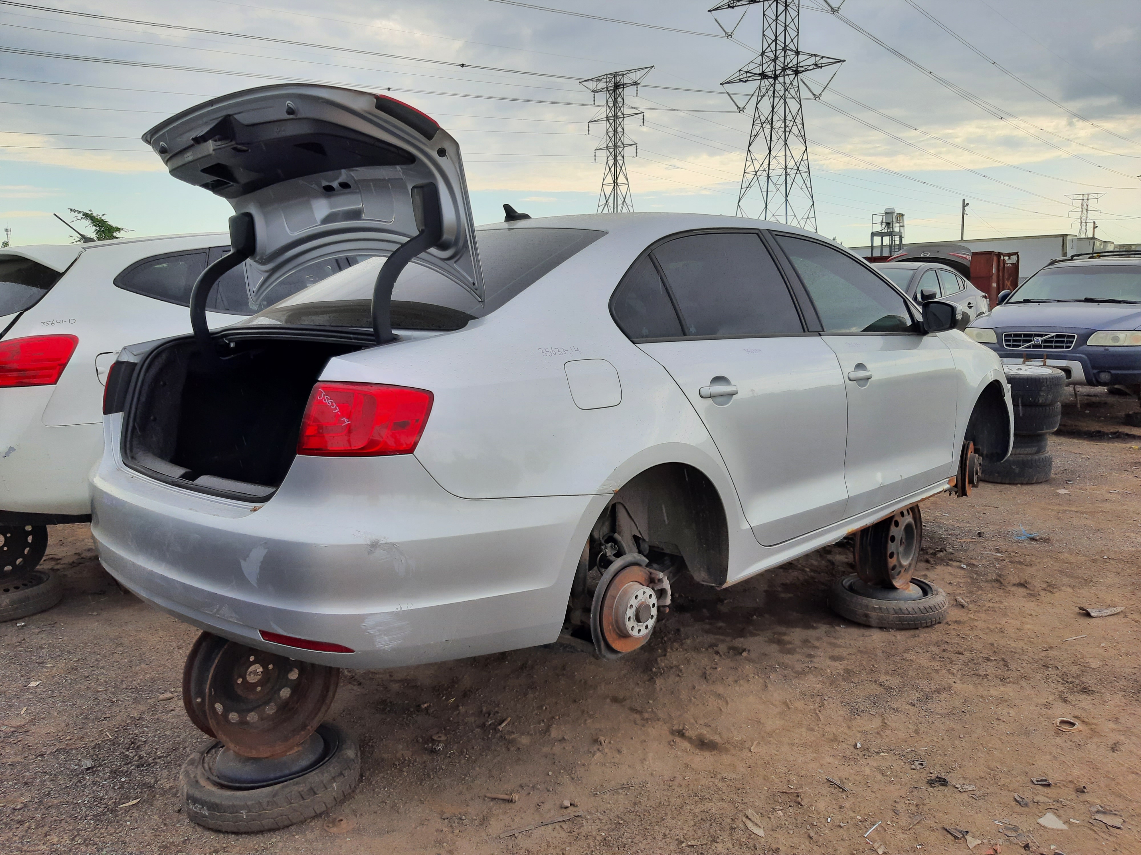 VOLKSWAGEN JETTA 2014