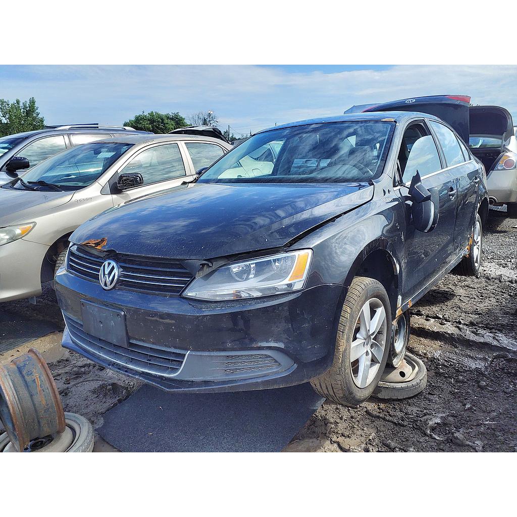 VOLKSWAGEN JETTA 2014
