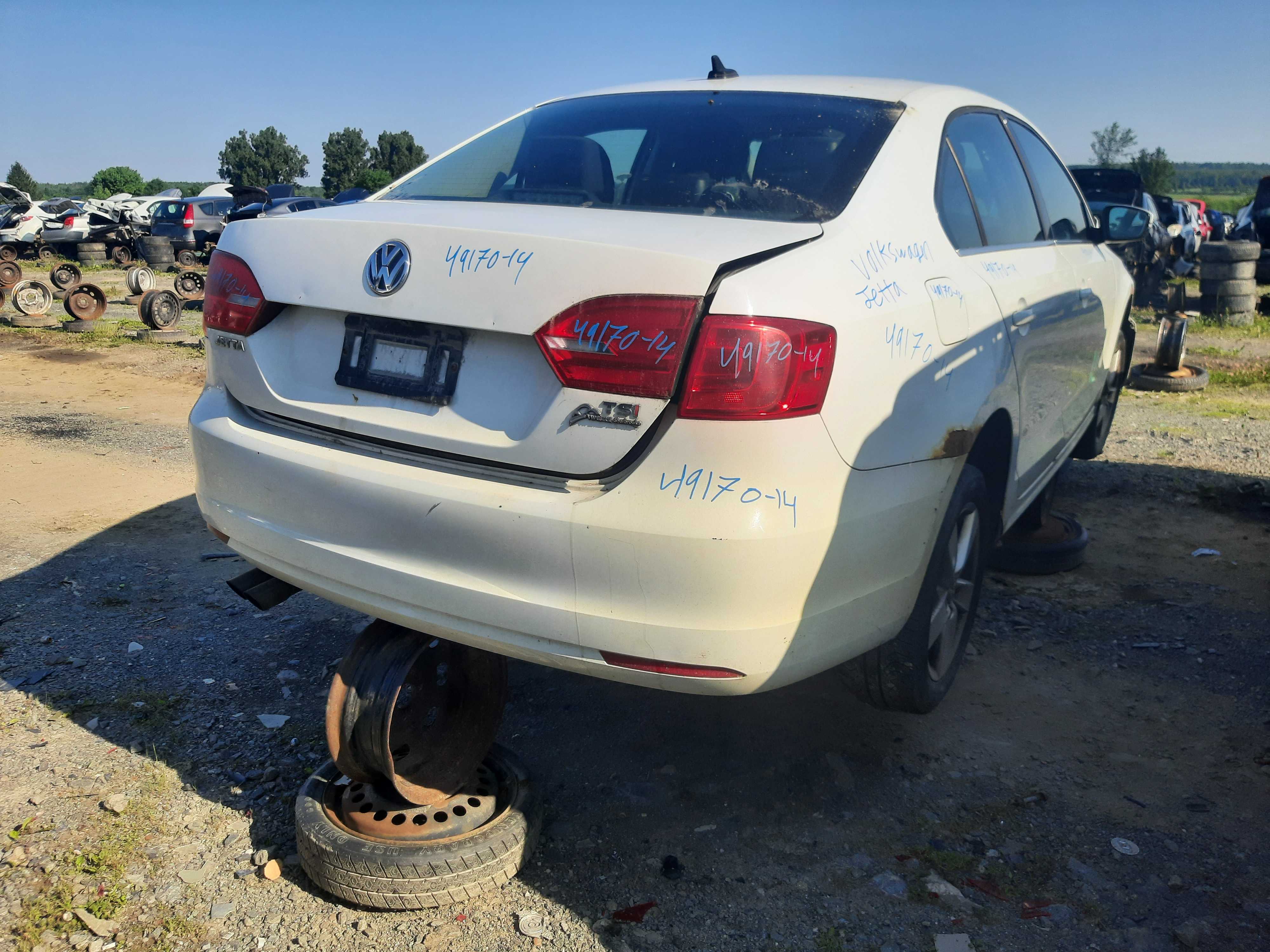 VOLKSWAGEN JETTA 2014