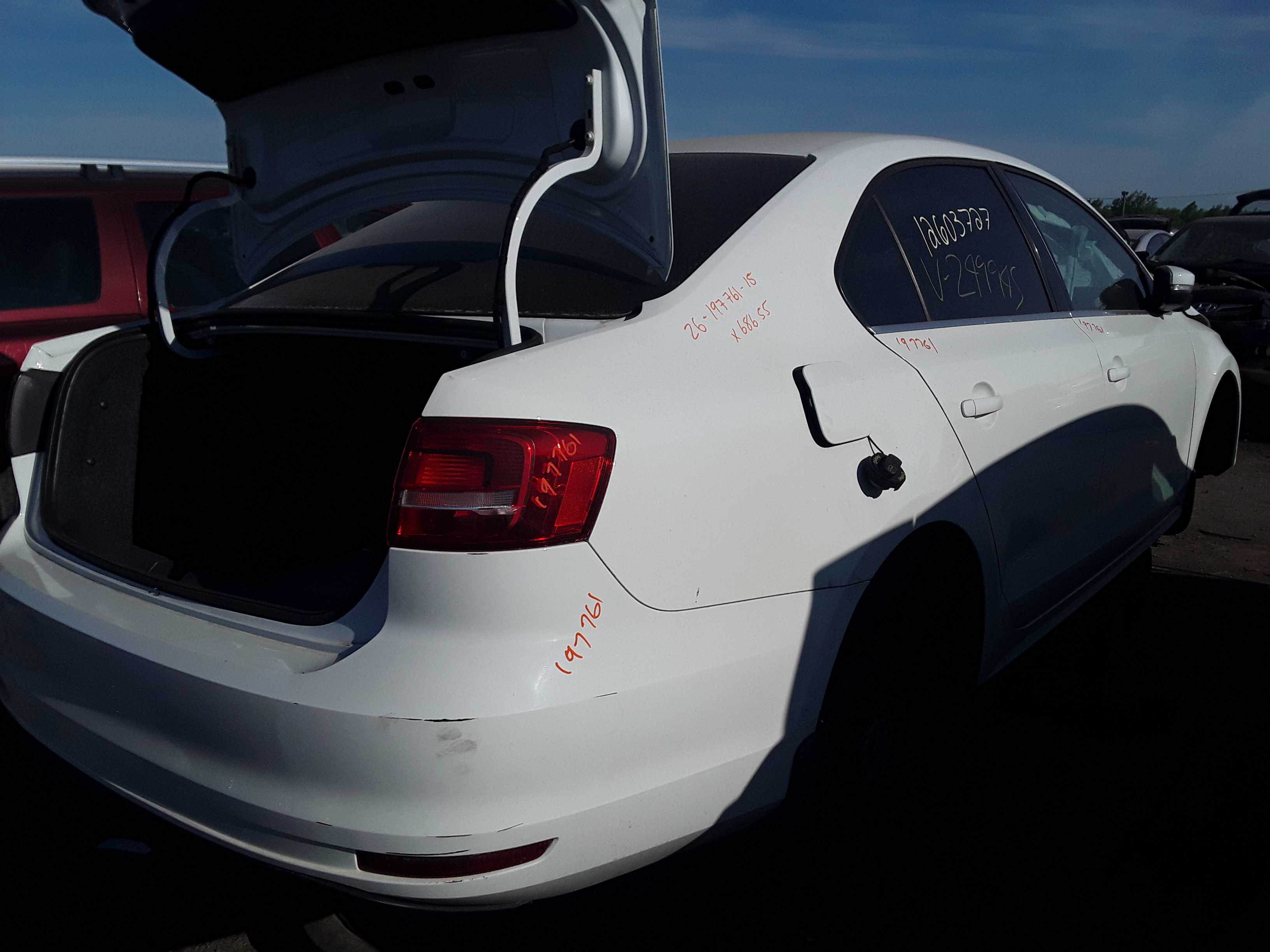 VOLKSWAGEN JETTA 2015