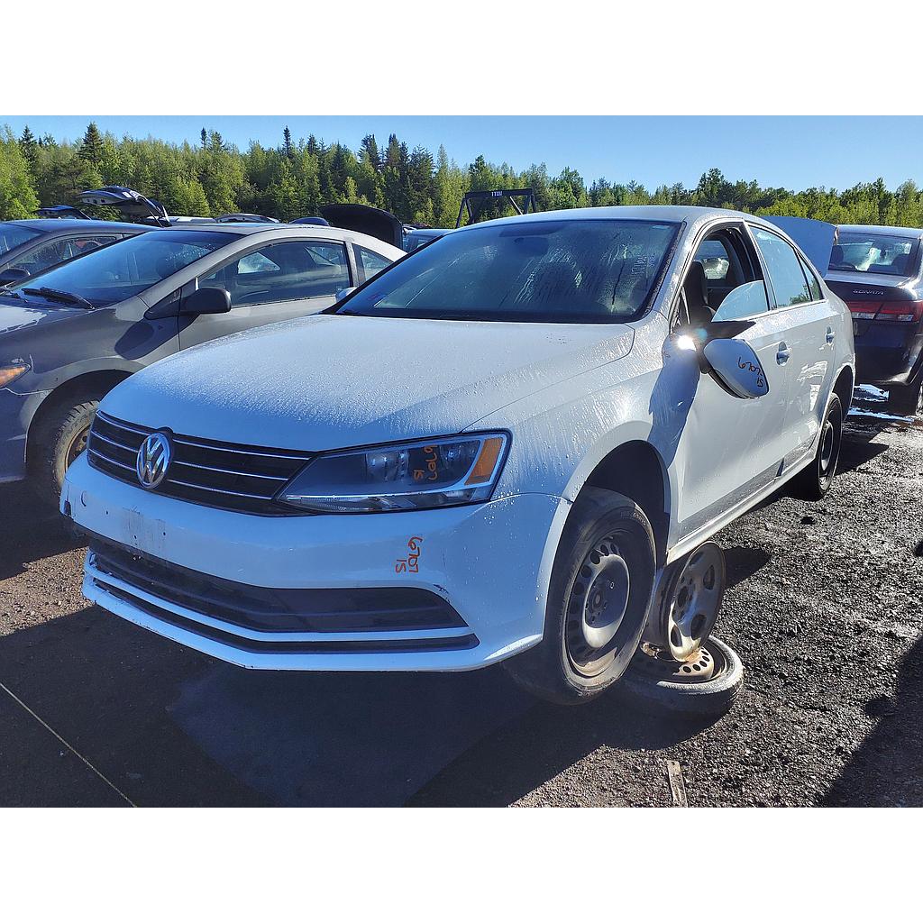 VOLKSWAGEN JETTA 2015