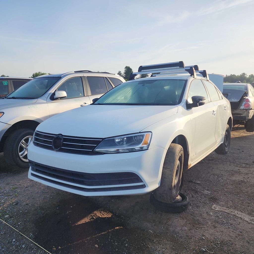 VOLKSWAGEN JETTA 2015