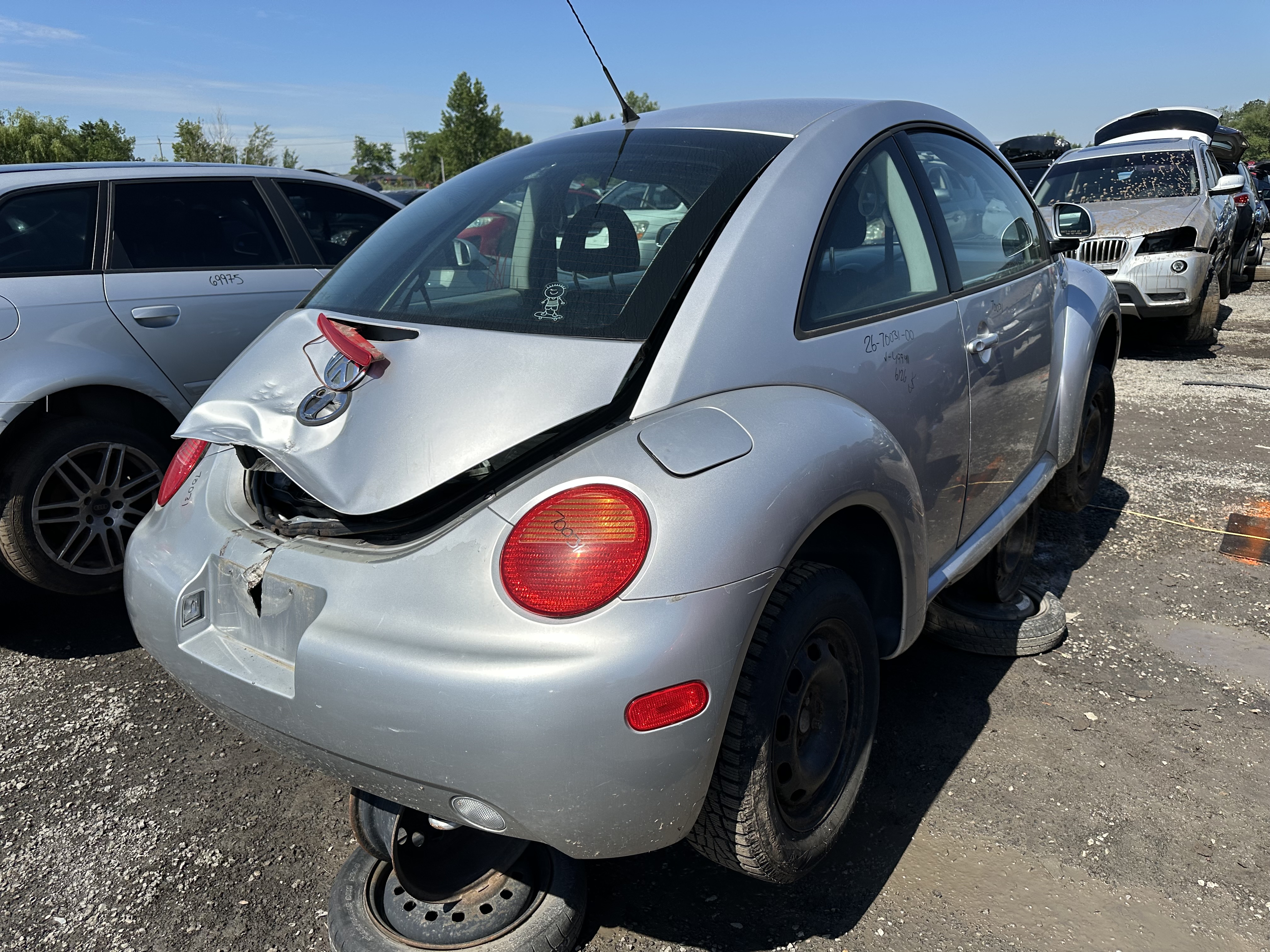 VOLKSWAGEN NEW BEETLE 2000