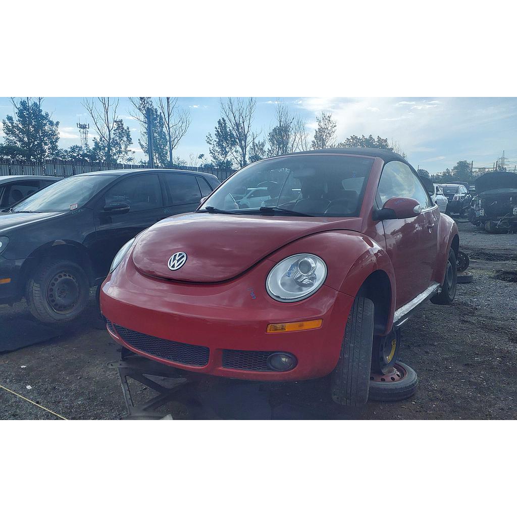VOLKSWAGEN NEW BEETLE 2006