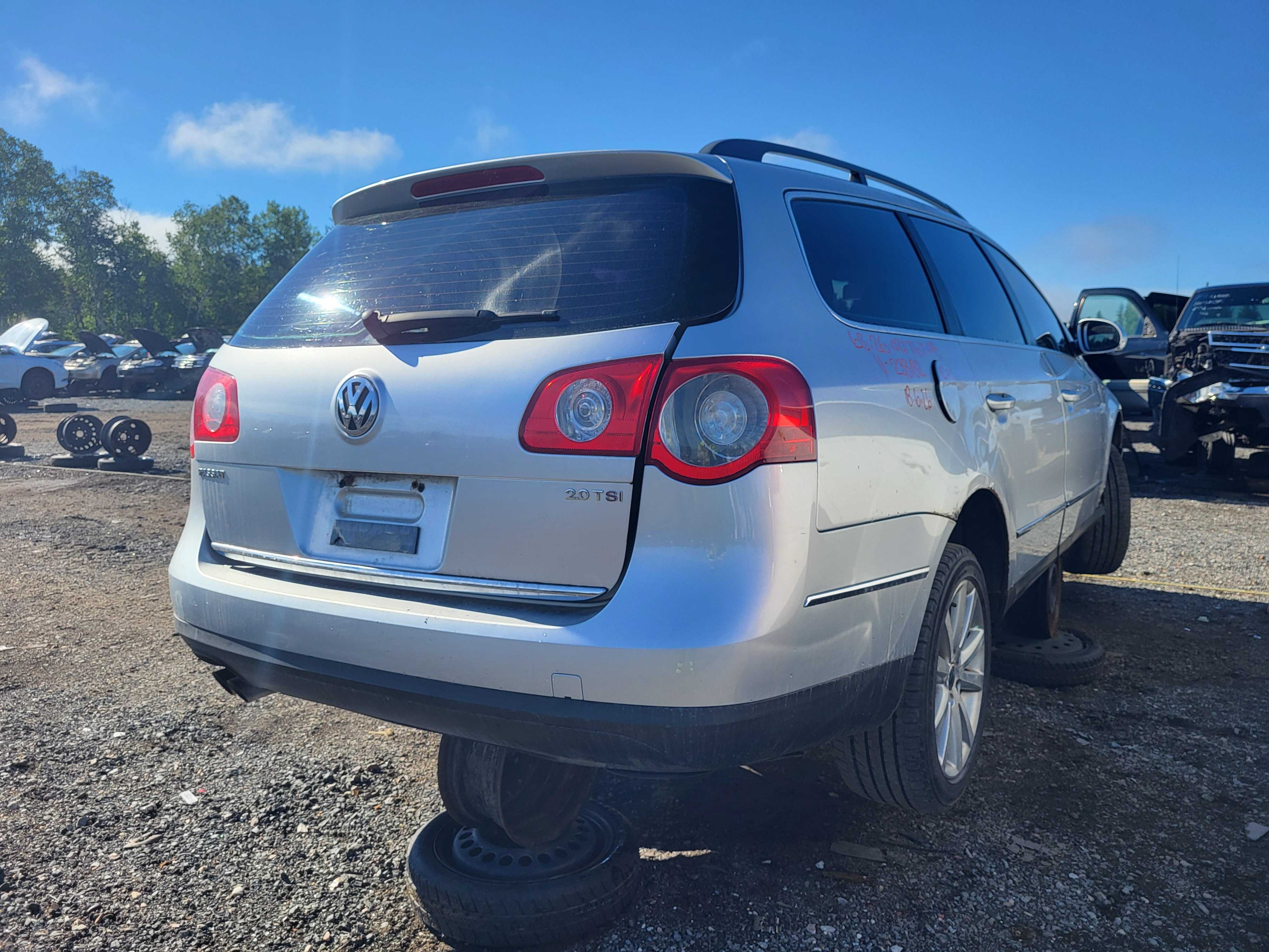 VOLKSWAGEN PASSAT 2008