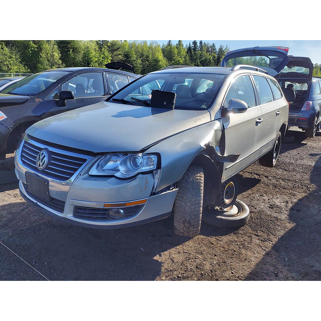 VOLKSWAGEN PASSAT 2010