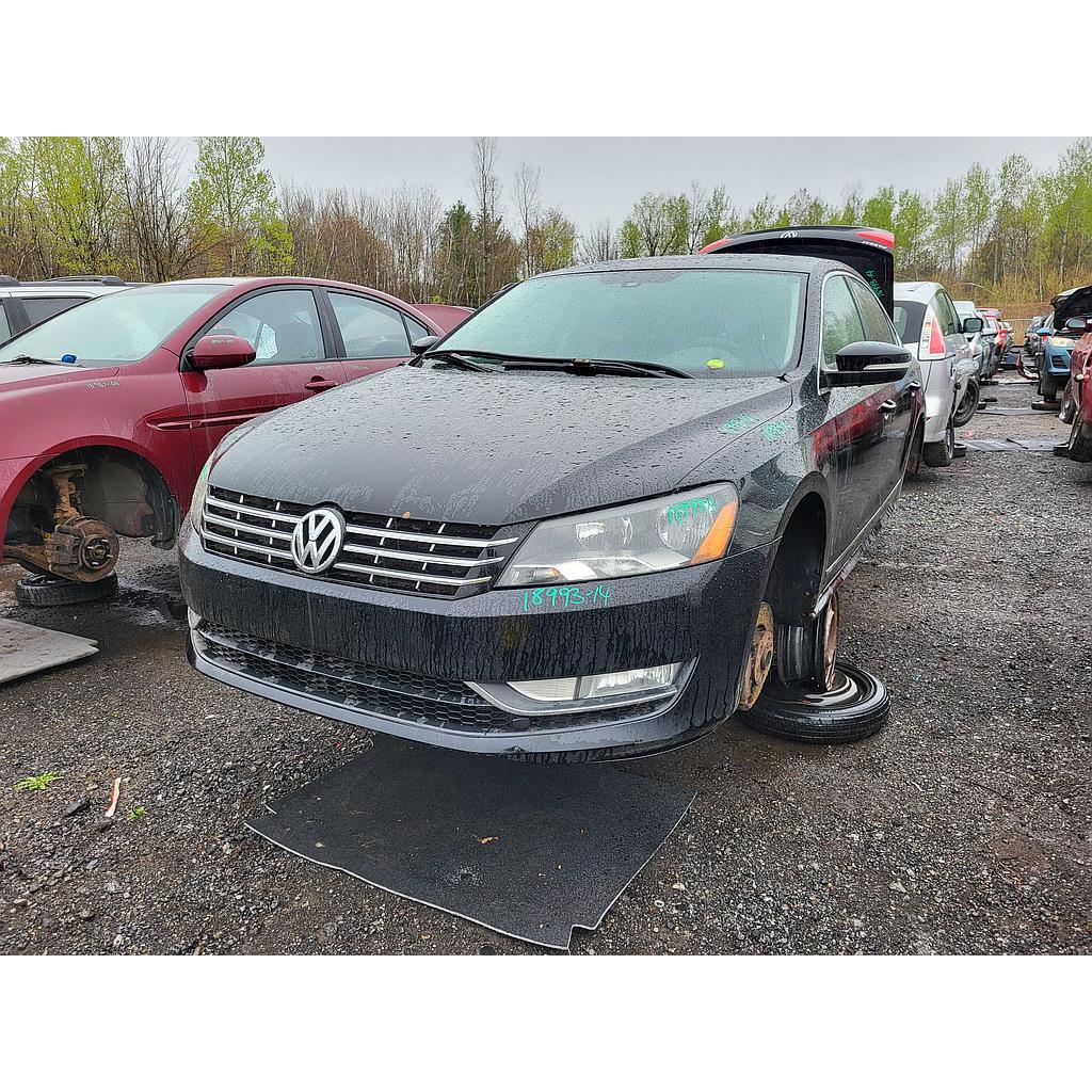 VOLKSWAGEN PASSAT 2014