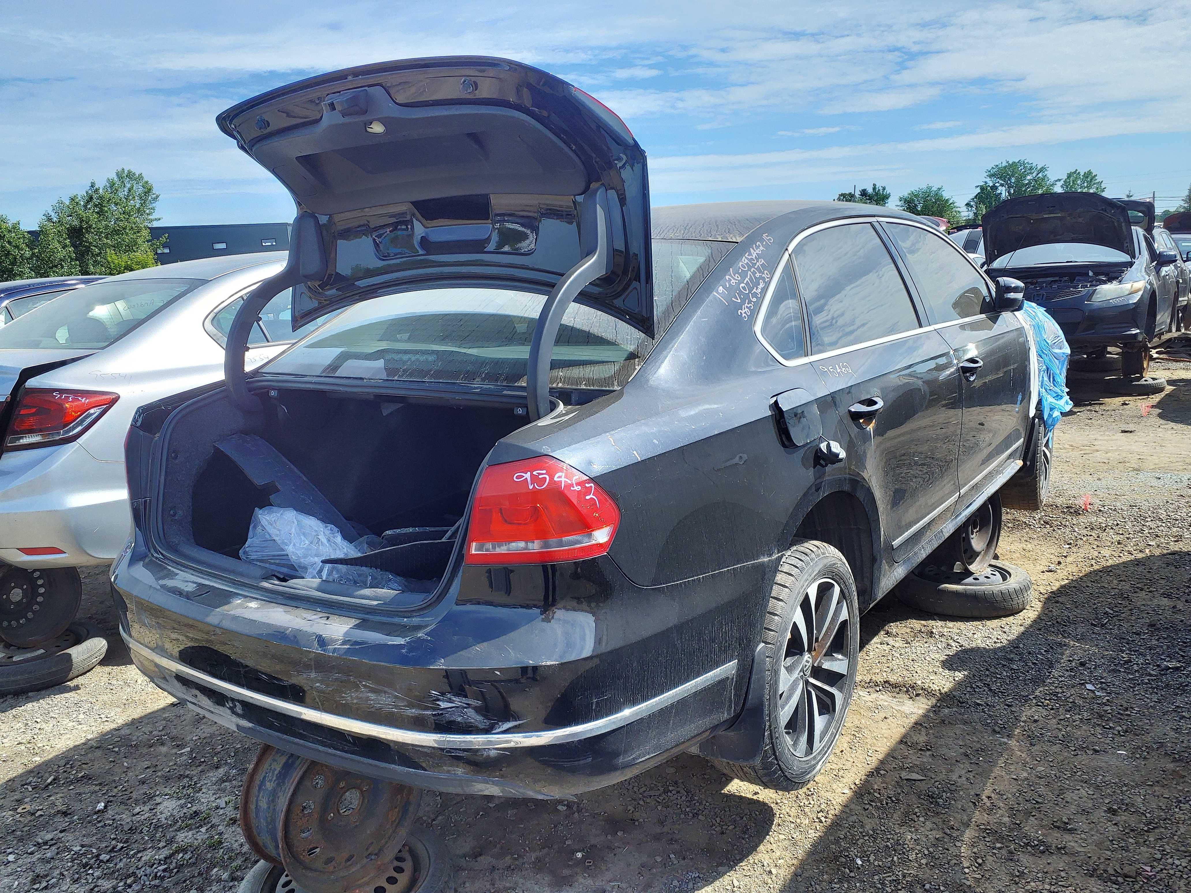 VOLKSWAGEN PASSAT 2015