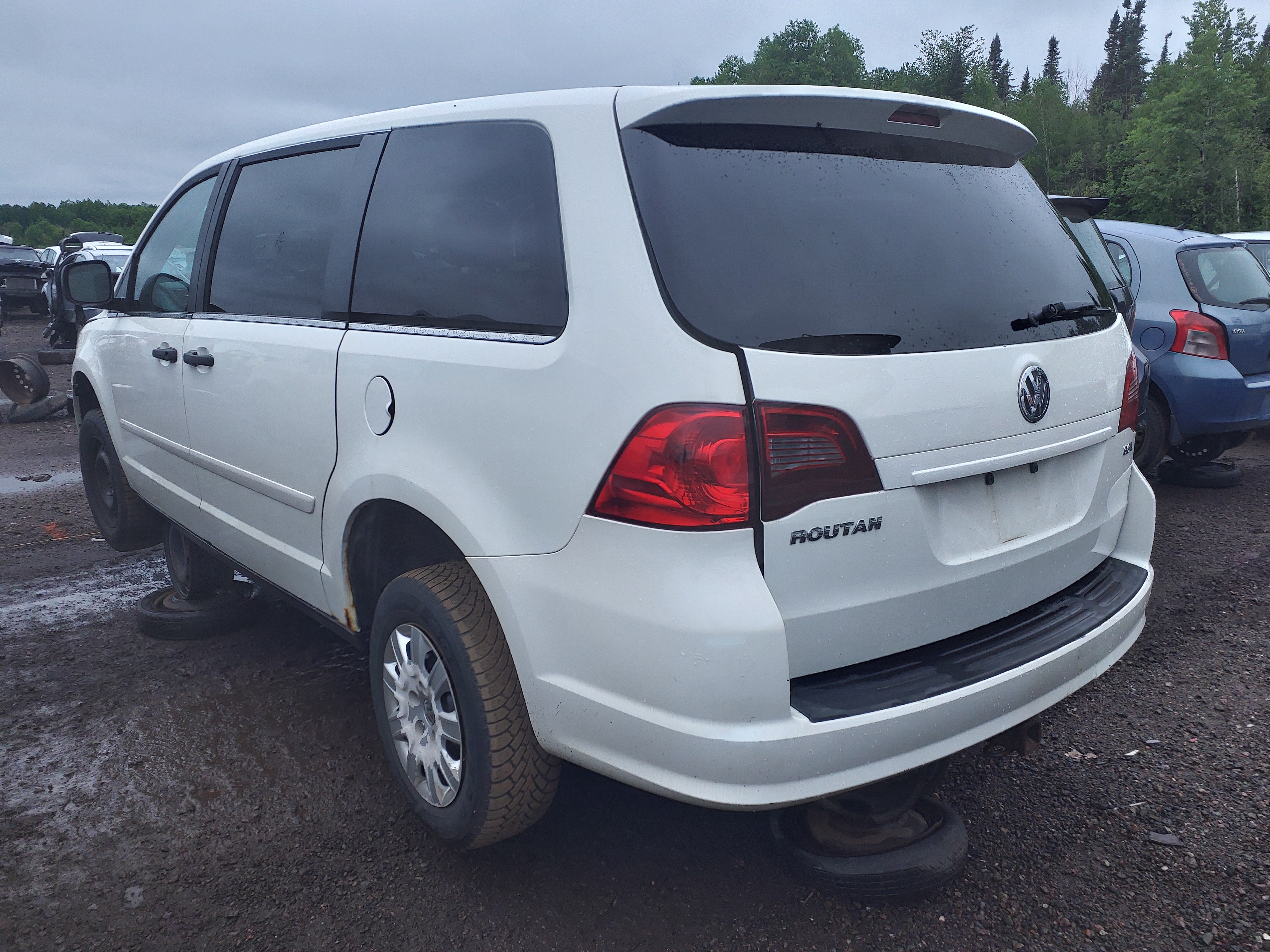 VOLKSWAGEN ROUTAN 2011