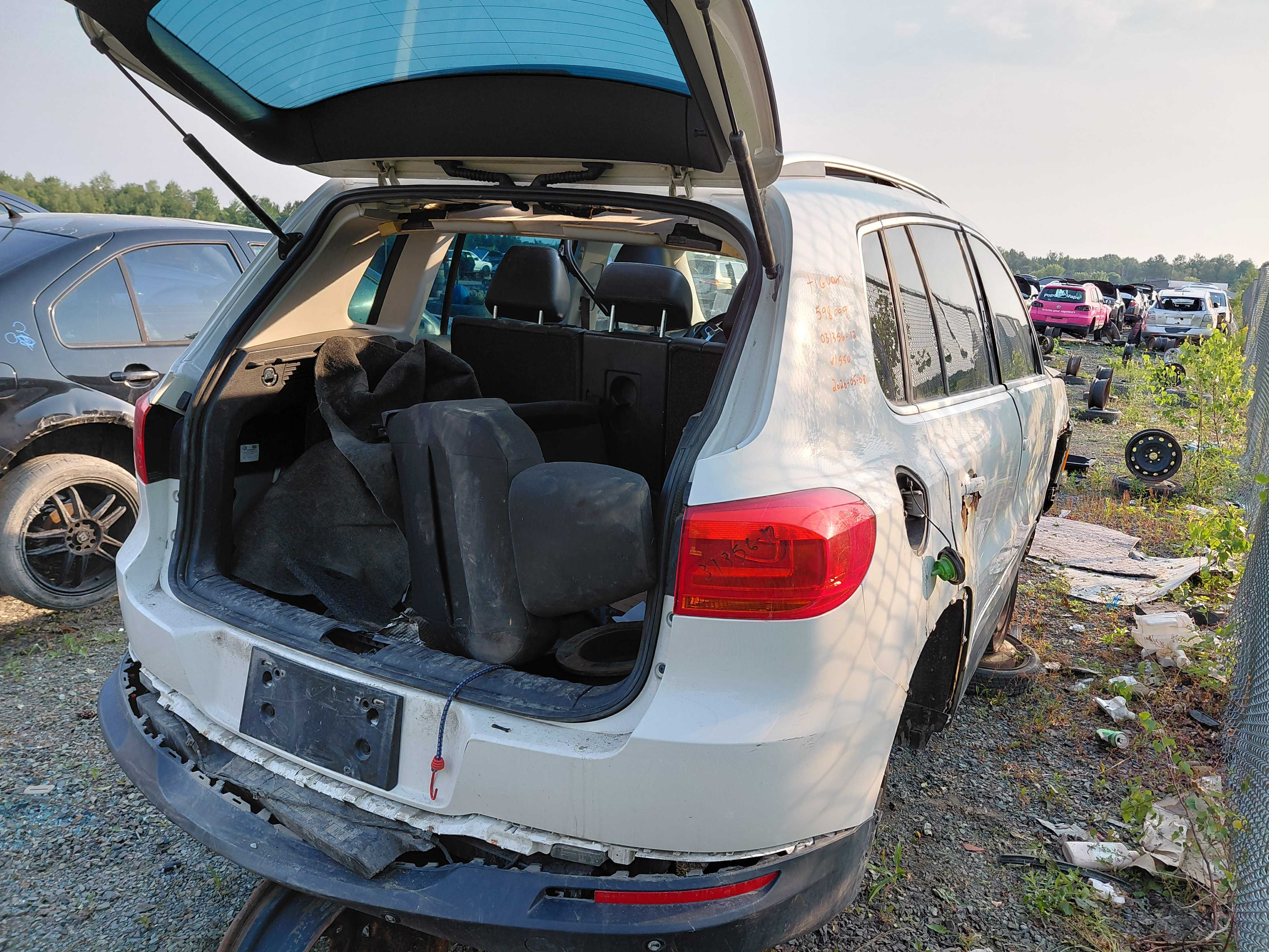 VOLKSWAGEN TIGUAN 2012