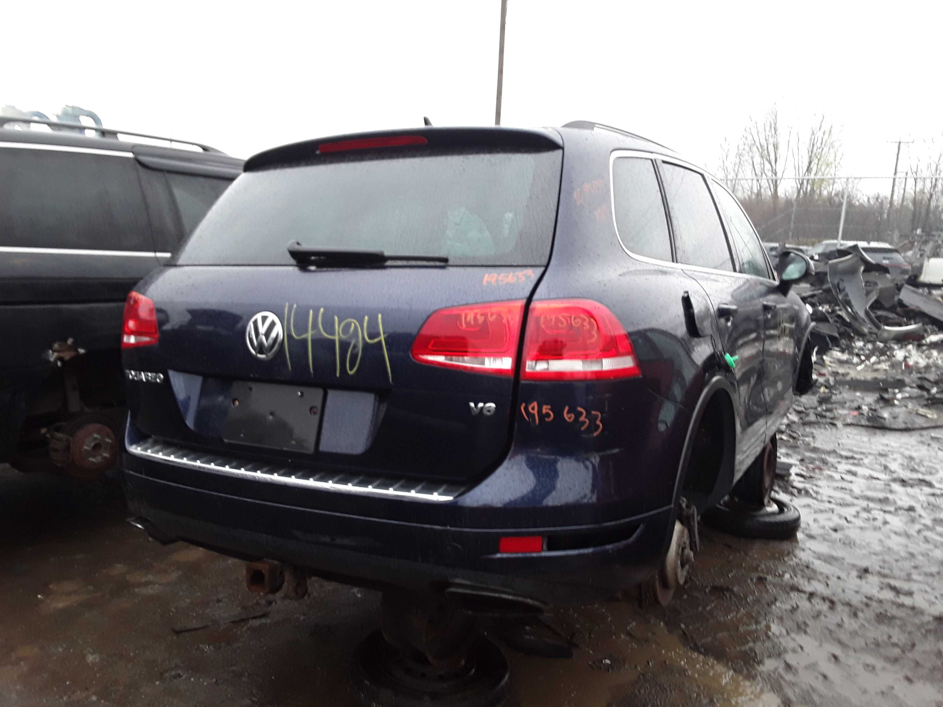 VOLKSWAGEN TOUAREG 2011