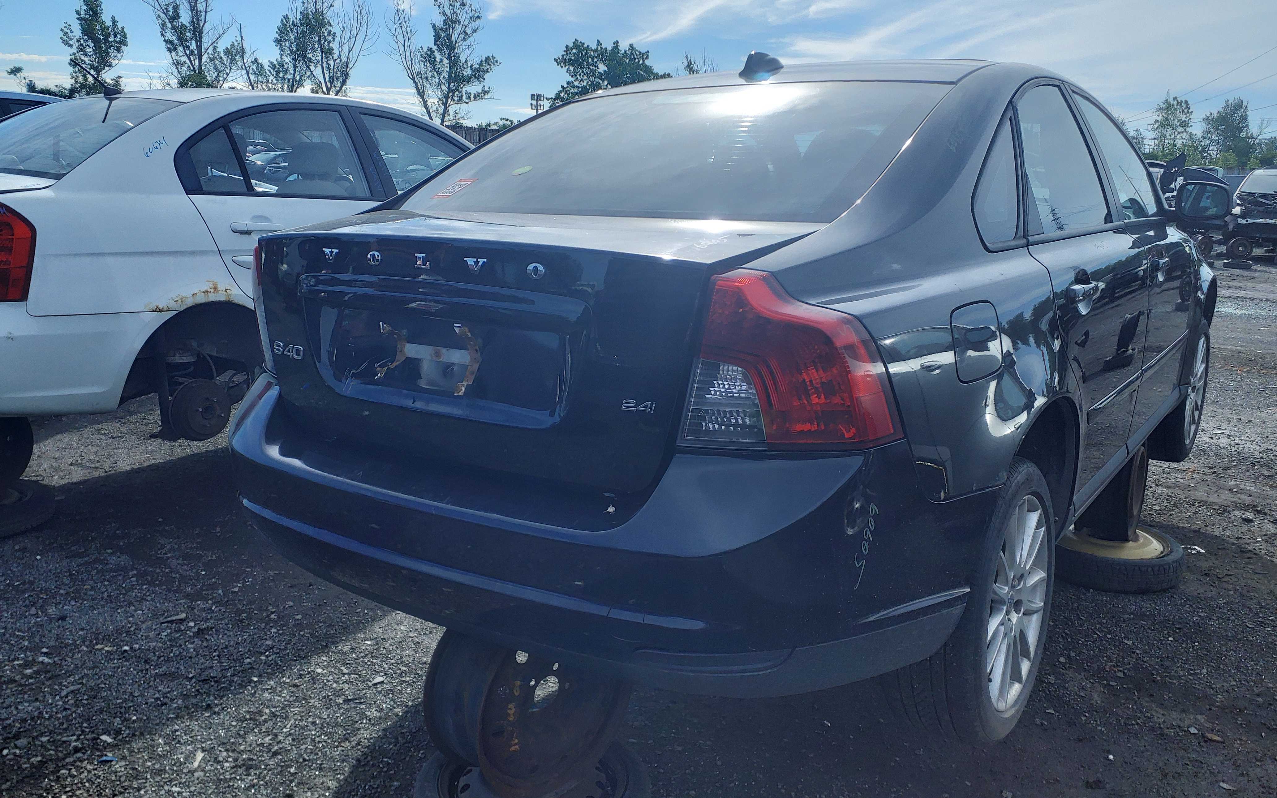 VOLVO S40 2010