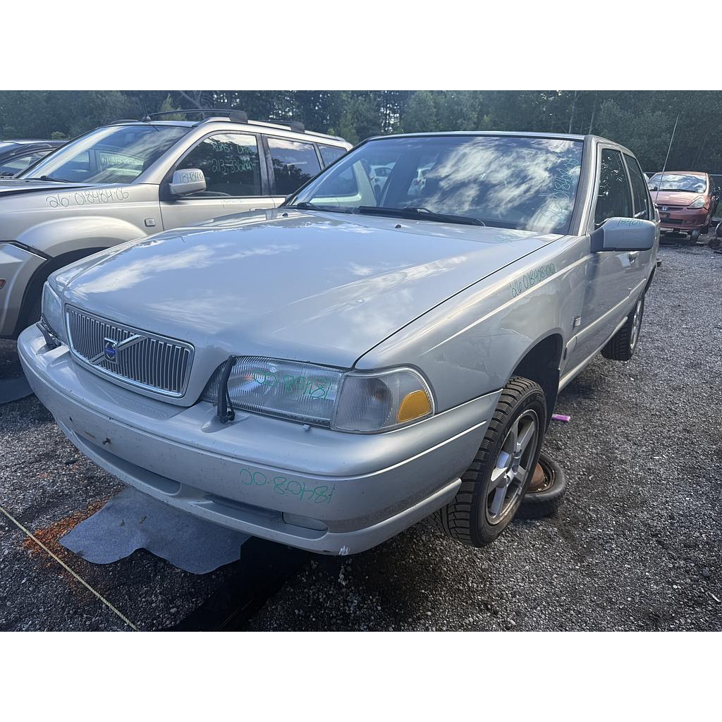 VOLVO S70 2000