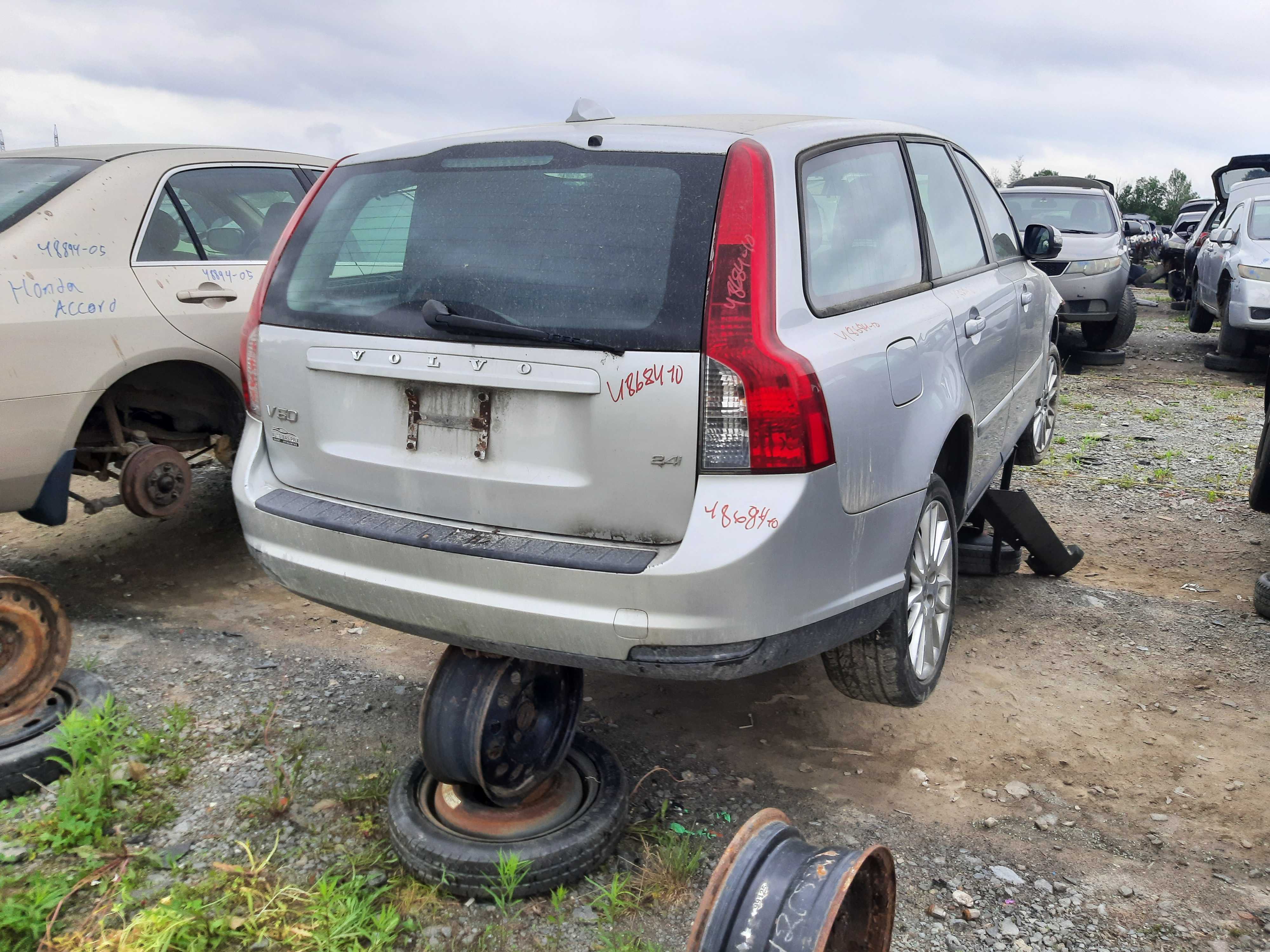 VOLVO V50 2010