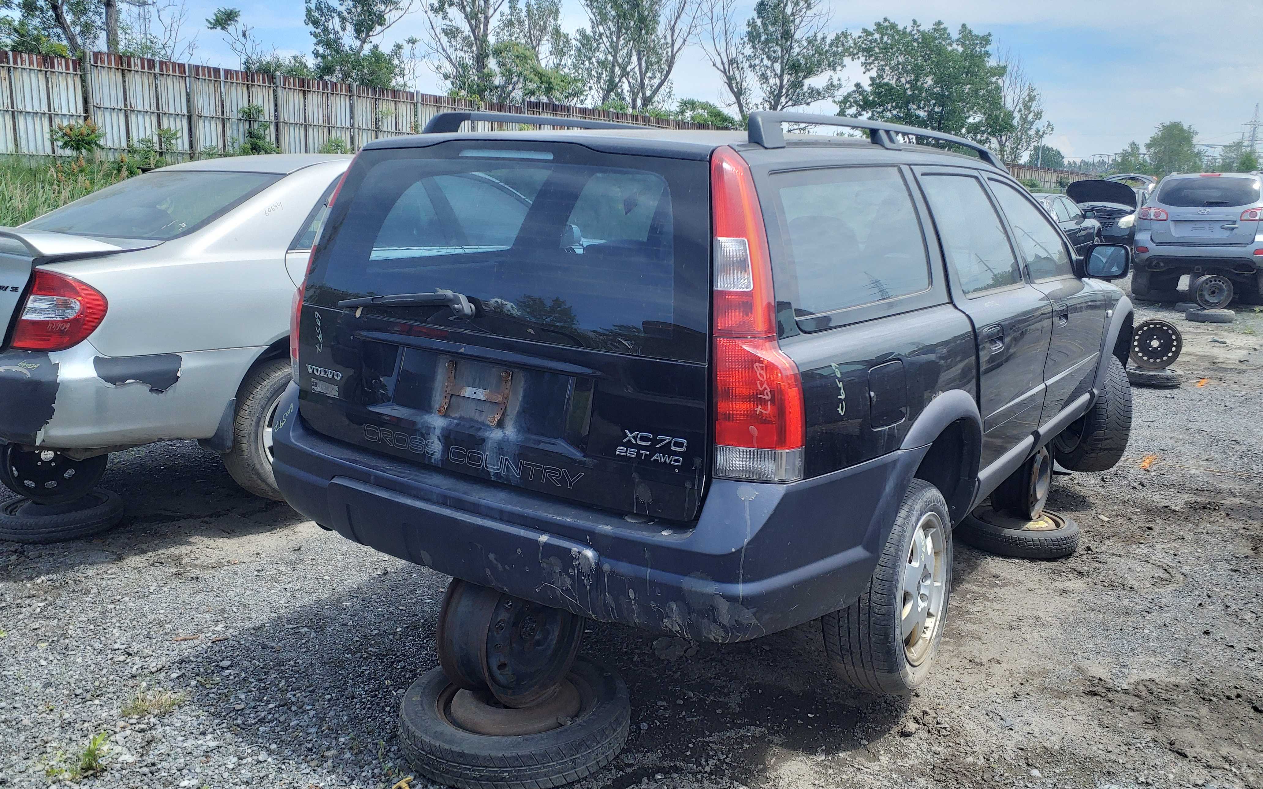 VOLVO V70 2004