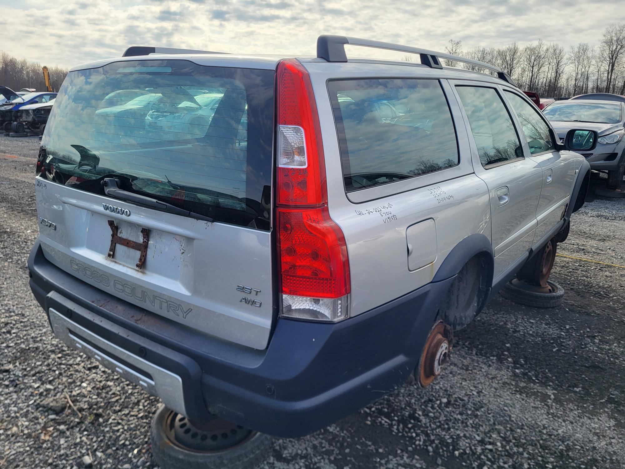 VOLVO XC70 2005