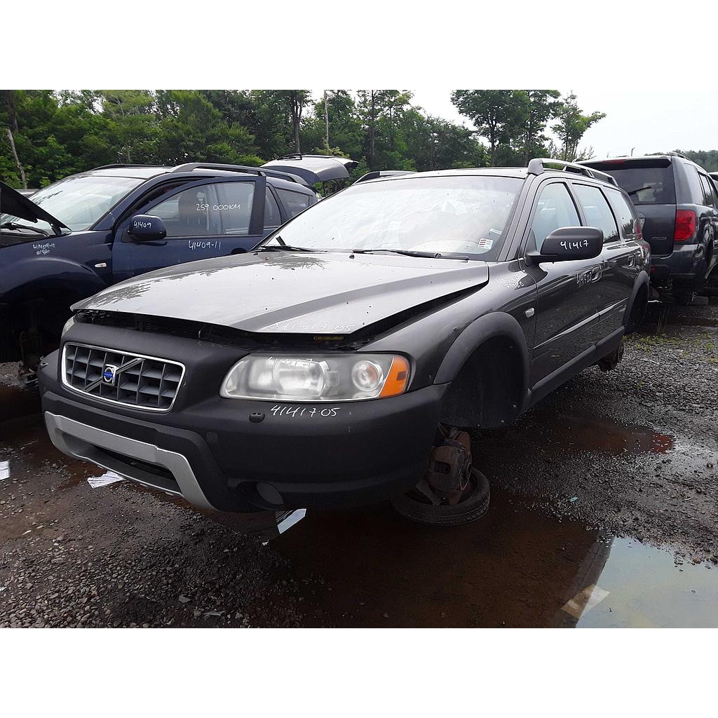 VOLVO XC70 2005