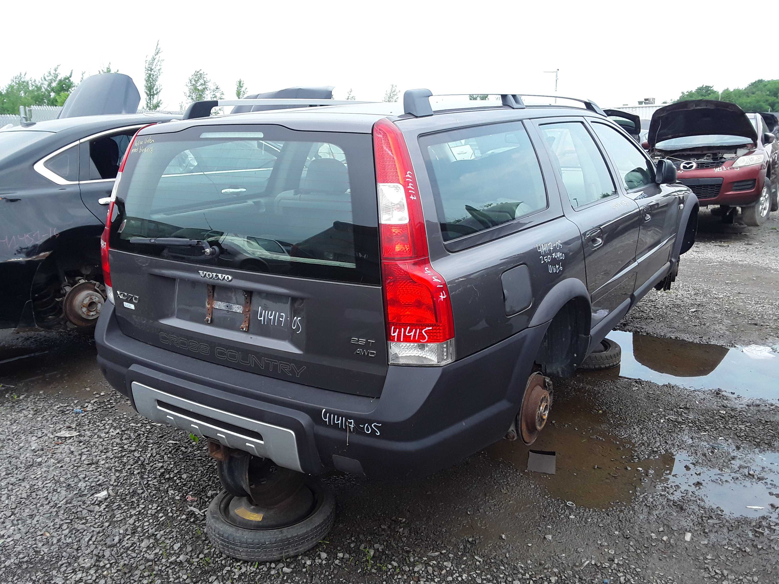 VOLVO XC70 2005