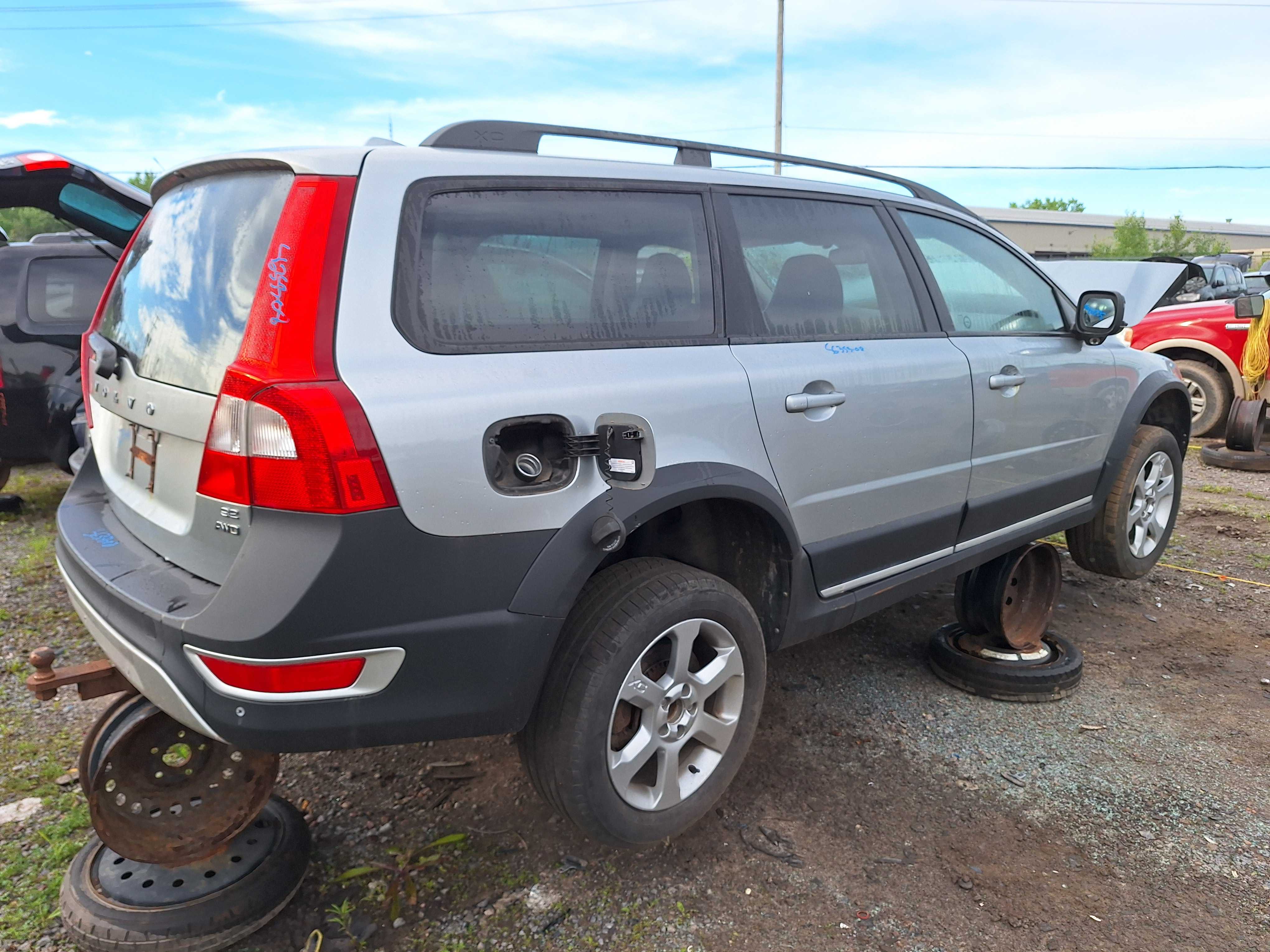 VOLVO XC70 2008