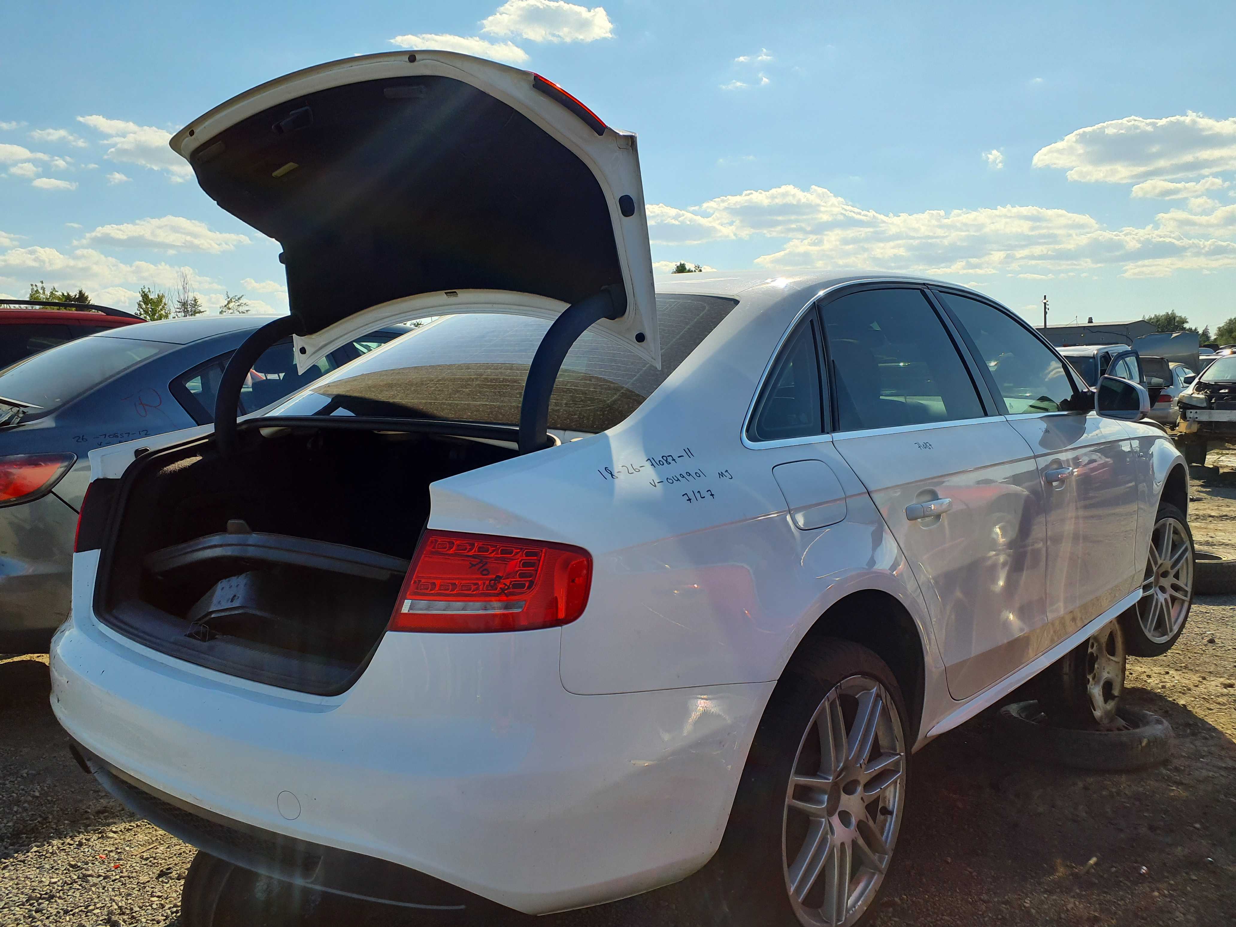 AUDI A4 2011