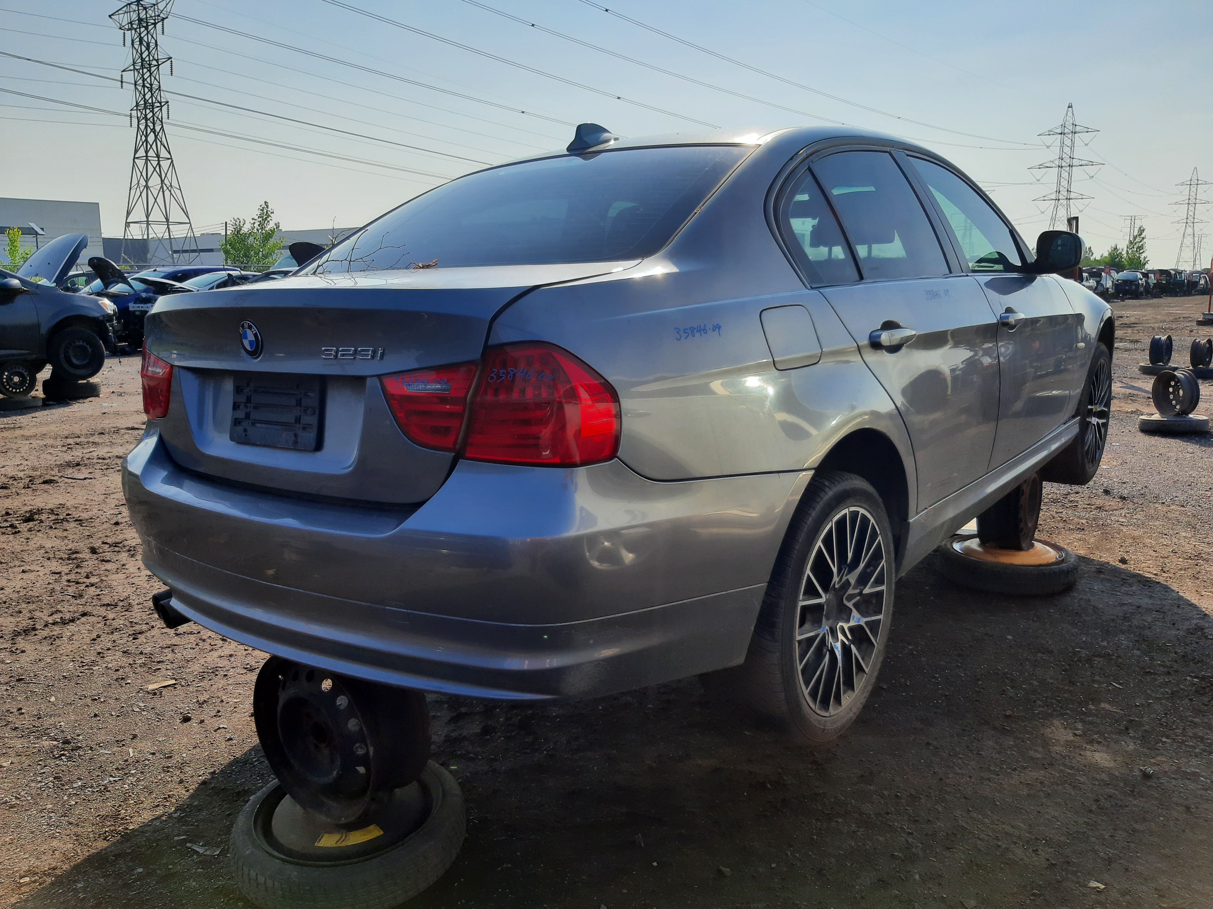 BMW 323 2009