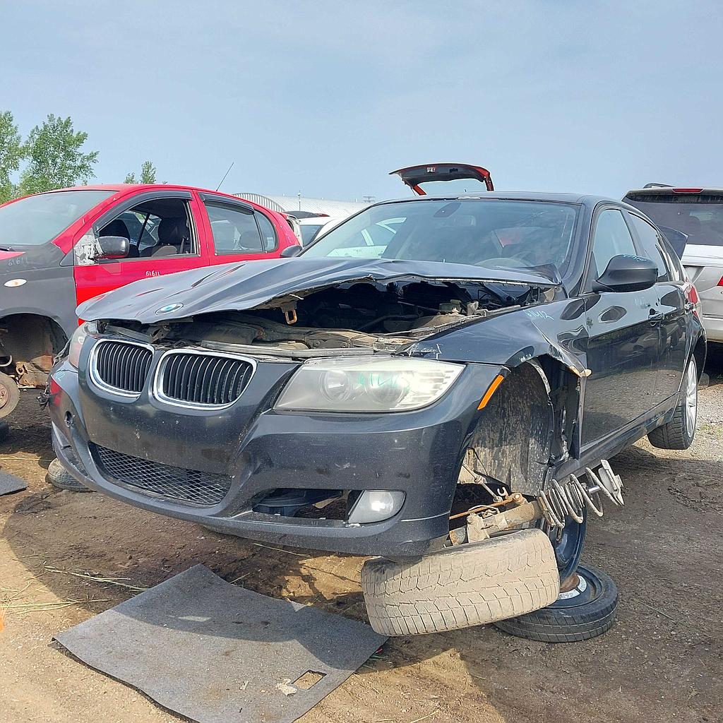 BMW 323 2011